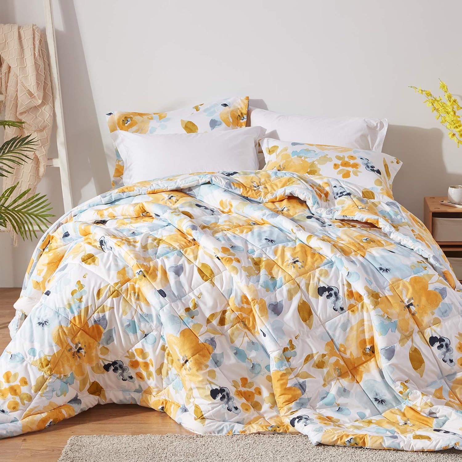 NexHome King Size Bed Quilt Lightweight Comforter