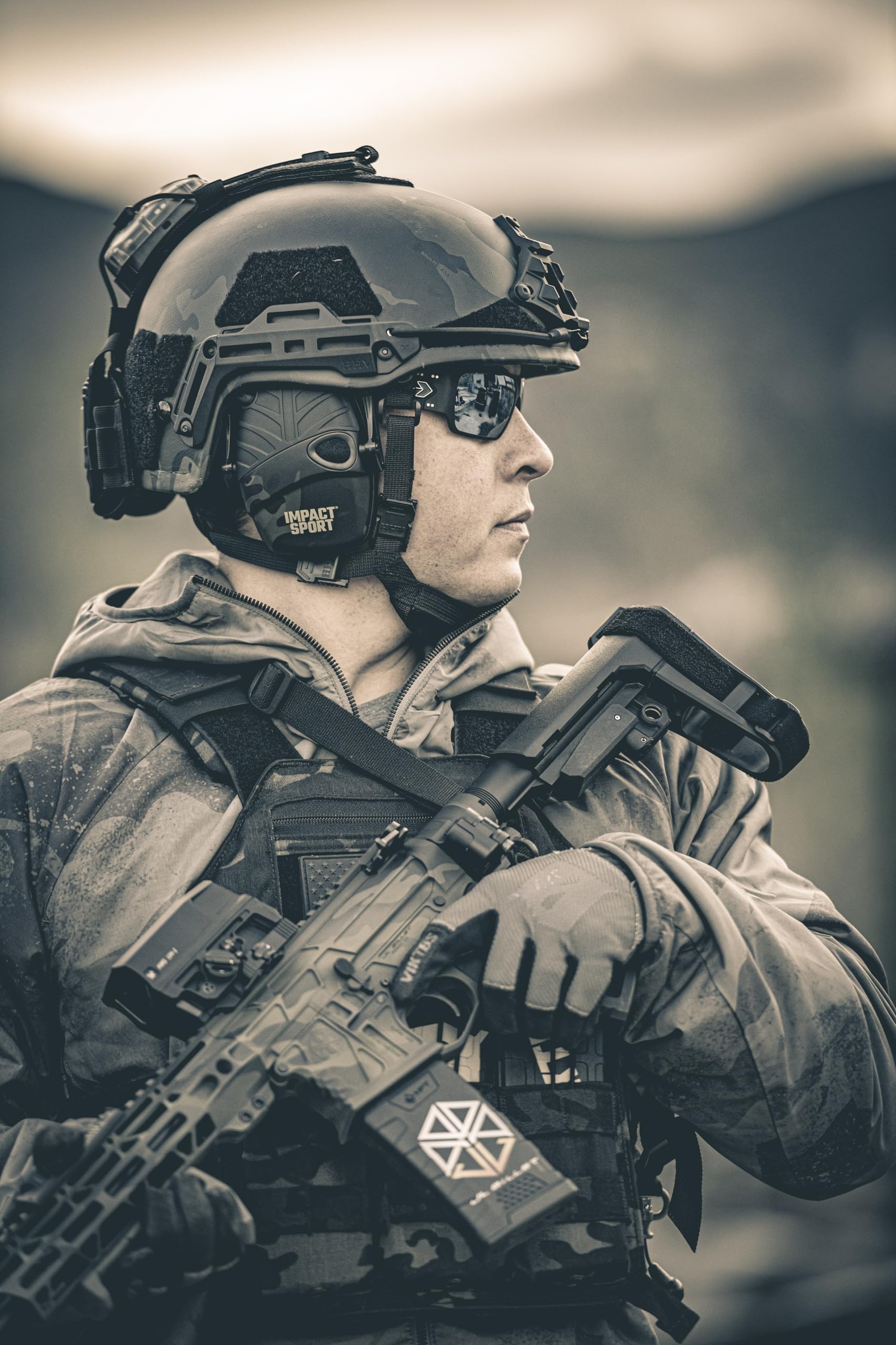 Gatorz Gafas MILSPEC Ballistic ANSI Z87.1 Spectre Gunmetal Cerakote, montura ahumada