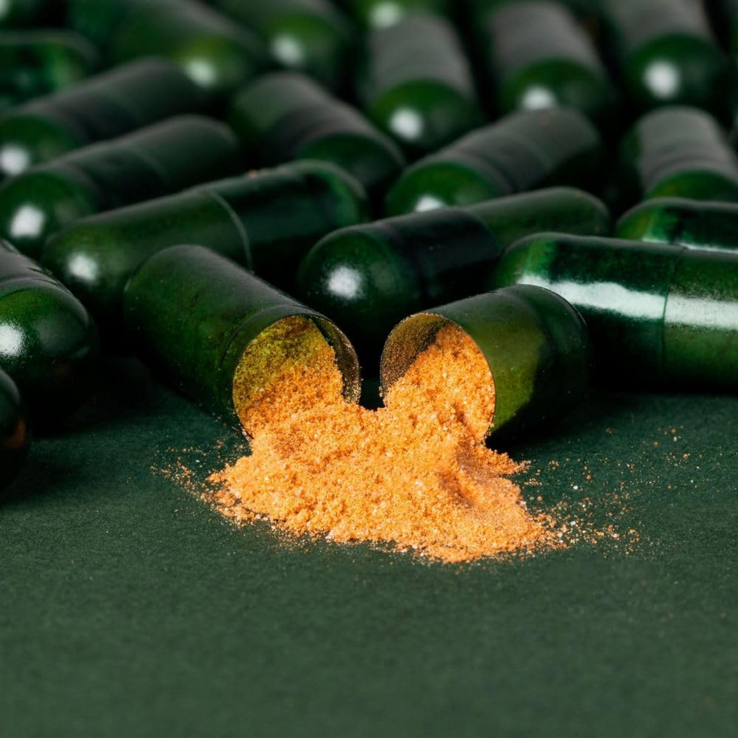 Grüntee Extrakt Tigovit | 510 mg EGCG & 910 Polyphenolen pro Tagesdosis | Grüner Helfer | Grüner Tee Kapseln - 90 Stück | Mit Vitamin C, BioPerine | Labor Geprüfte Qualität | Vegan