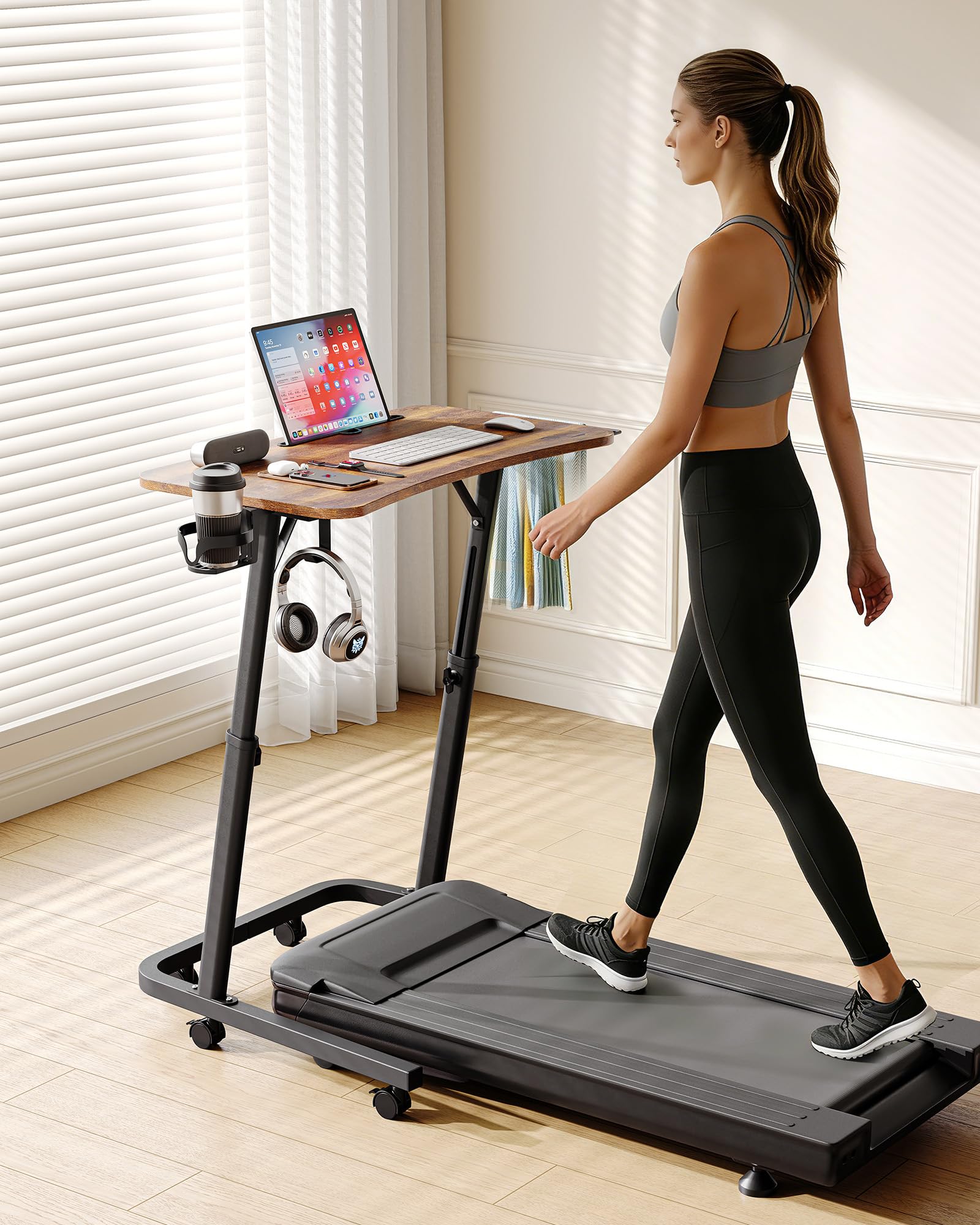 Tavolo da allenamento a rulli per bicicletta con regolazione in altezza e ruote, comodino e tavolo per computer portatile, regolabile in altezza, per uso interno e tapis roulant con portabibite e