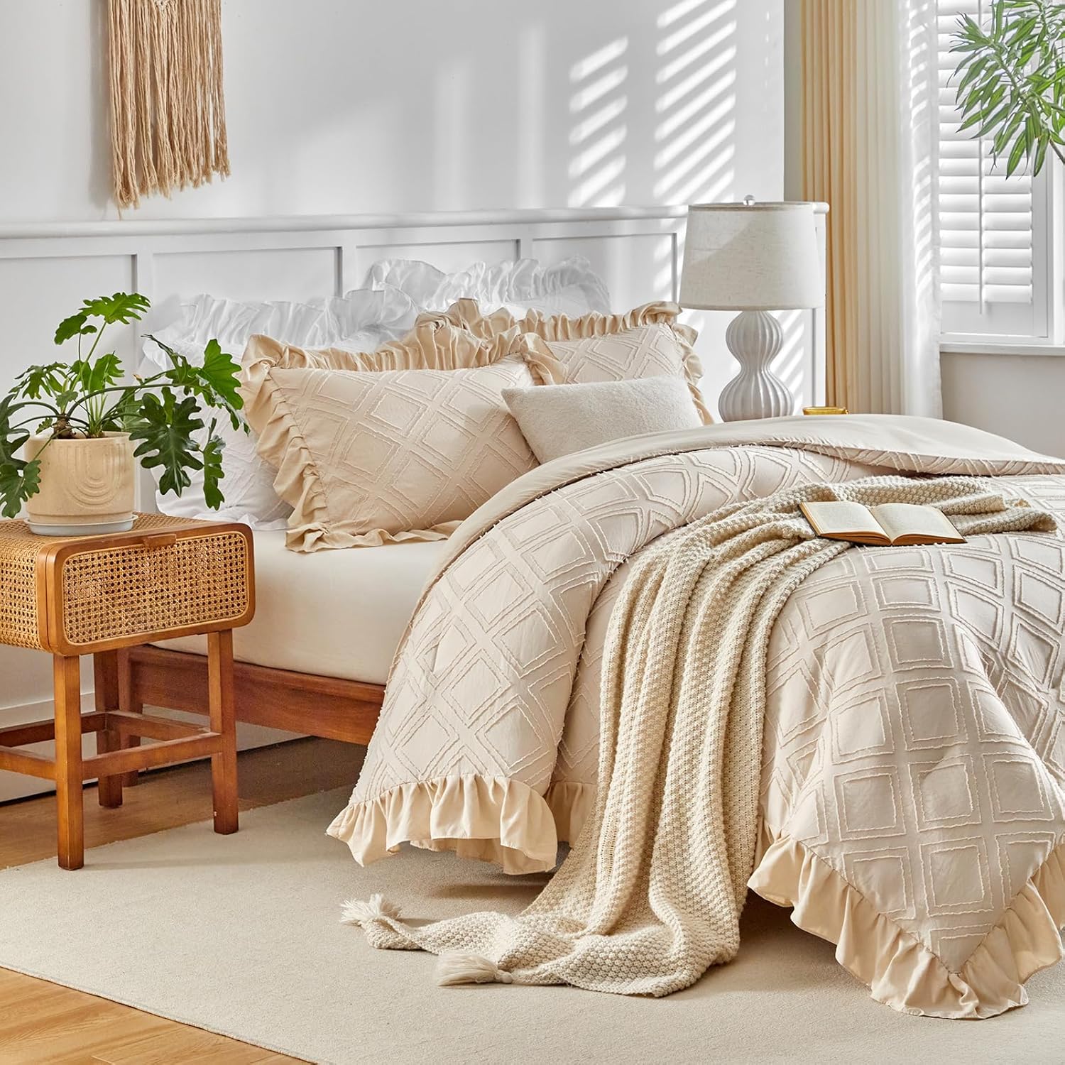 Flysheep Tufted Grids Ruffle Comforter Set Twin Size, 3 Pieces Beige Vintage Farmhouse Shabby Chic Comforters, Jacquard Boho Bohemian Bedding Set for Kids (1 Ruffled Comforter+ 2 Pillow Shams)