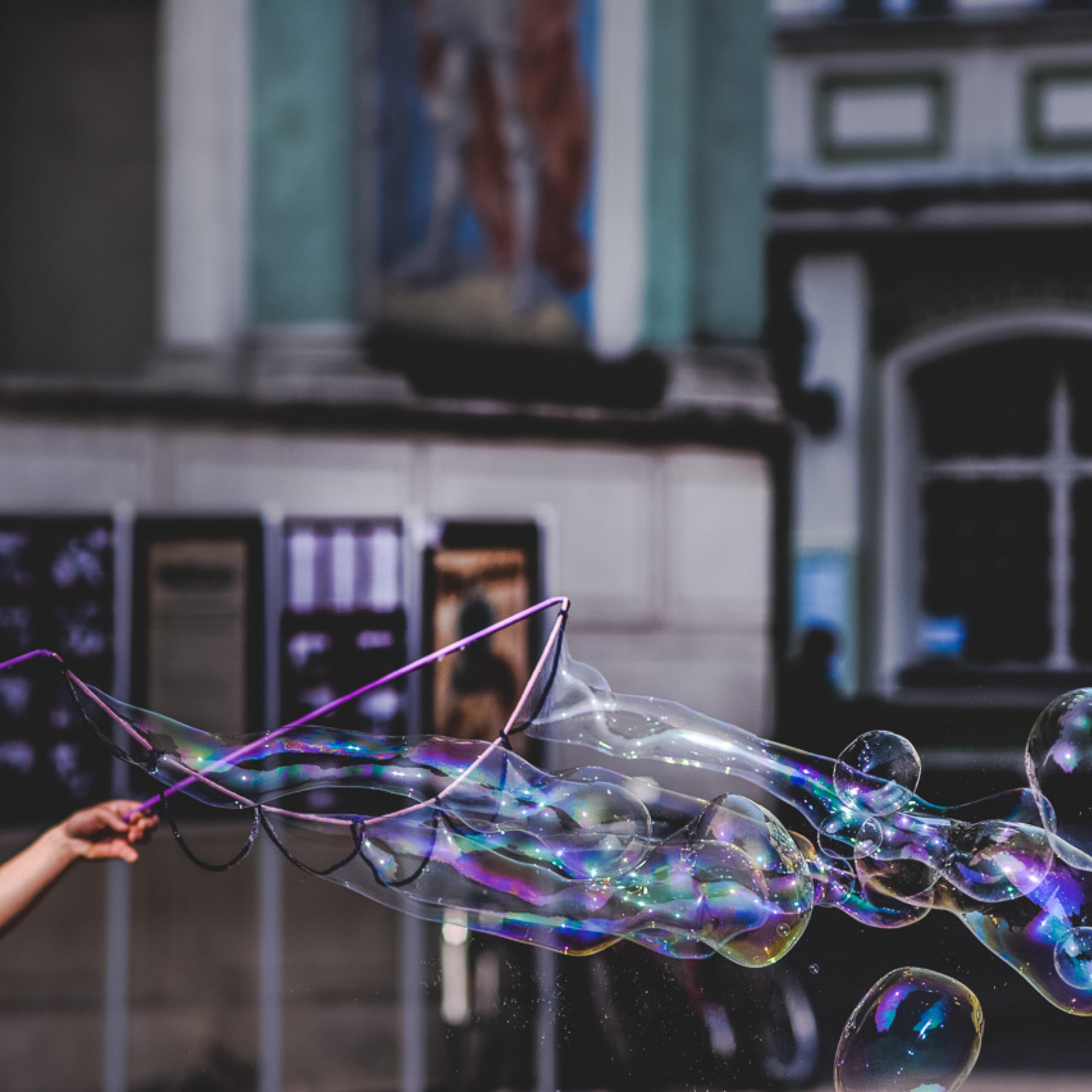 Bubble Brothers Płyn do baniek mydlanych, 2 litry, do olbrzymich baniek mydlanych i normalnych, butelka uzupełniająca, 2 l, nietłukące się XXL, kolorowe bańki mydlane, roztwór do banie