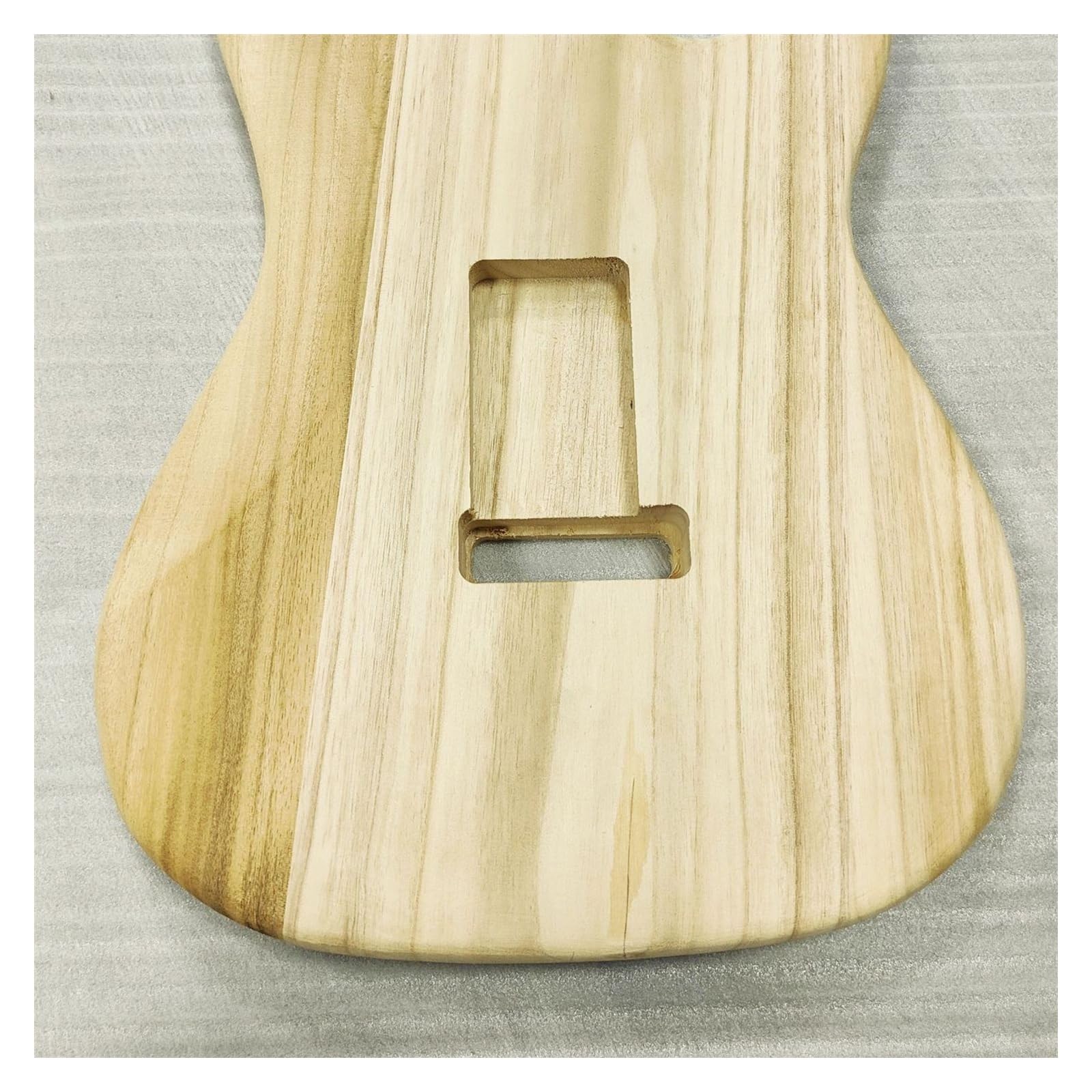corpo della chitarra Corpo della chitarra elettrica ST professionale per mancini