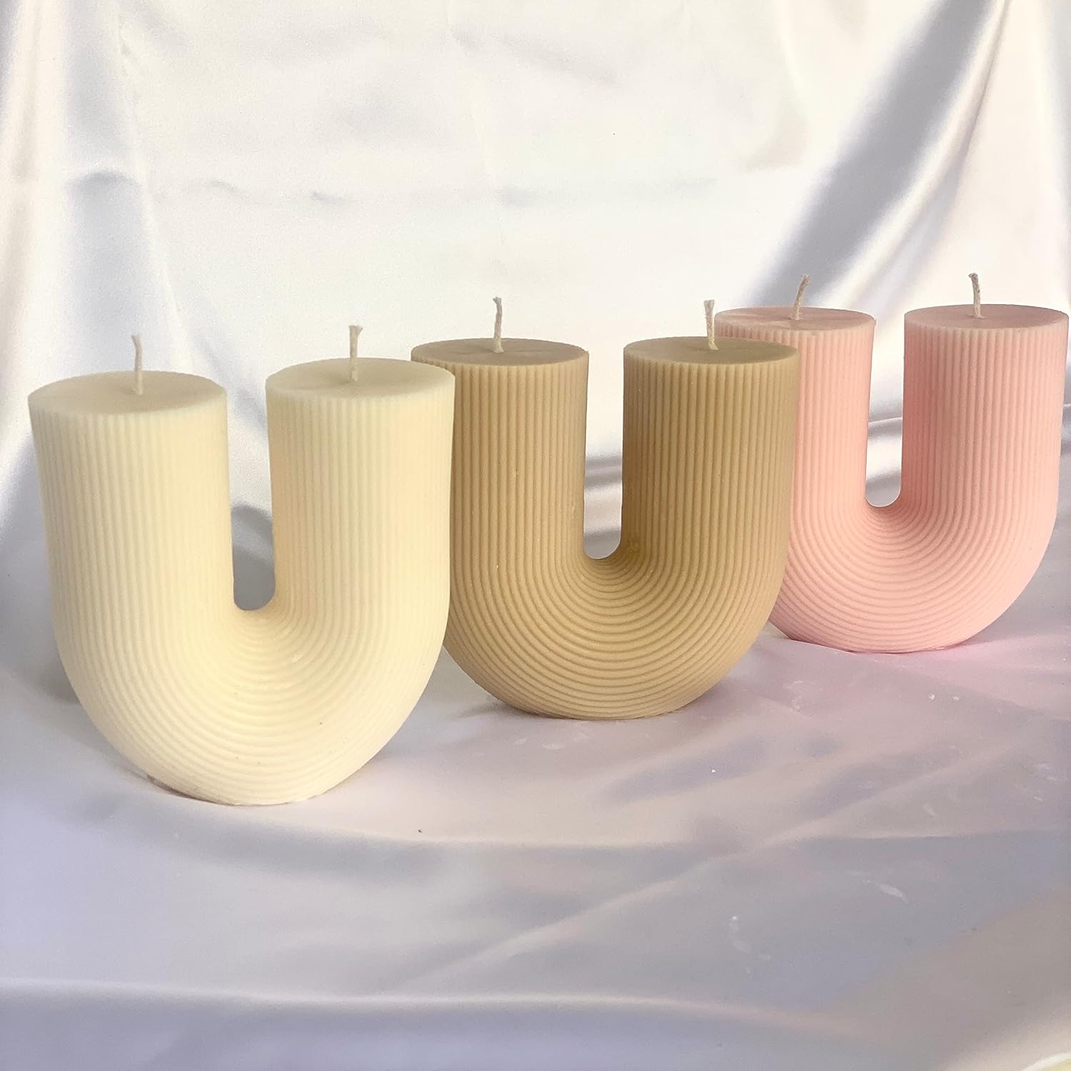 Modern candle, U Shaped Candle, Ribbed Aesthetic Candle