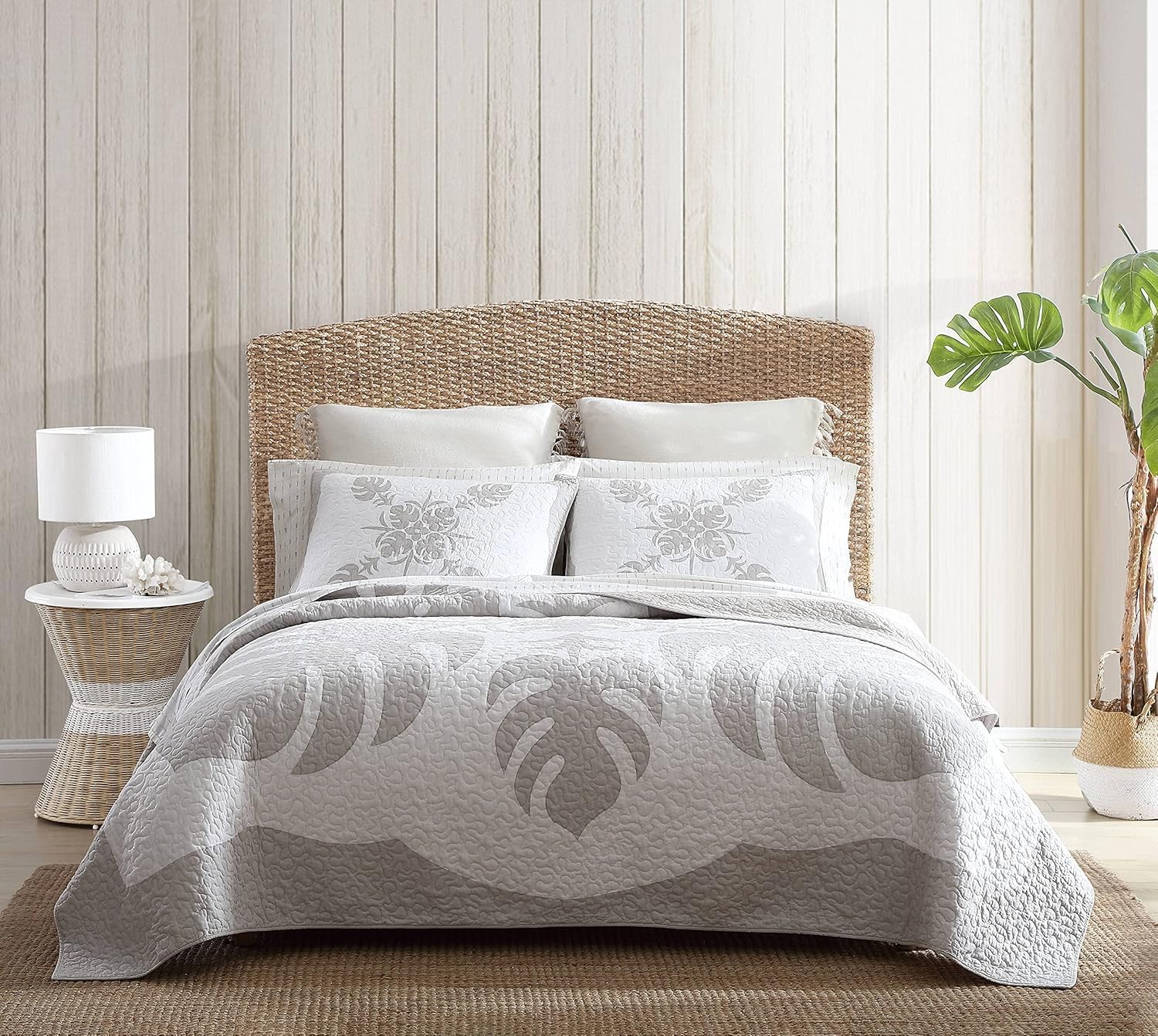 Tommy Bahama - King Quilt, Reversible Cotton Bedding, Lightweight Home Decor for All Seasons (Grey/Off White, King)