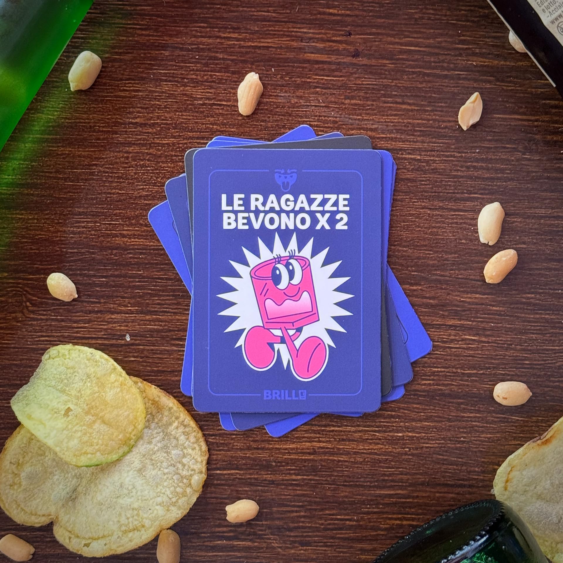 BRILLO - Giochi da Tavolo Adulti Alcolici di Carte per Bere ideale per serate tra amici - Idee Regalo per Lei e Lui, per Natale, Amica, Amiche - Regali Simpatici e Divertenti