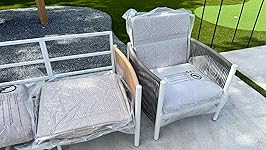 Review Image by Lili Lili