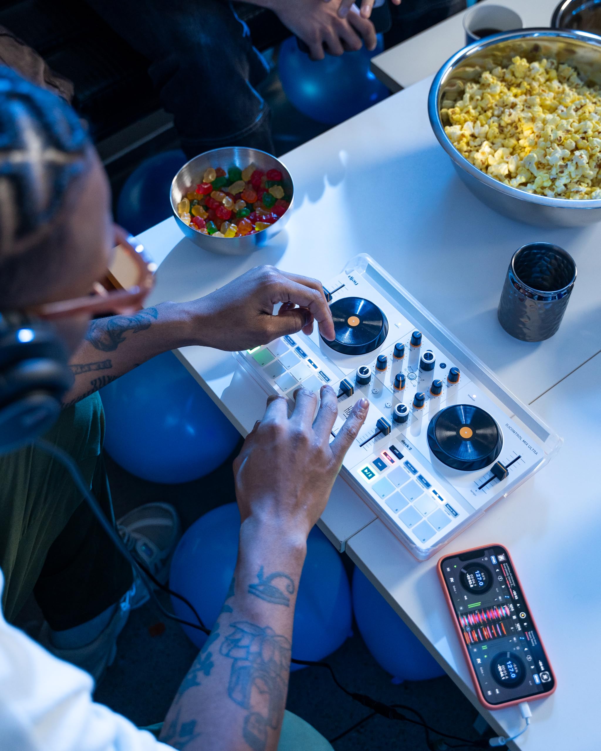 Hercules DJ Control Mix Ultra – Controladora de DJ portátil para