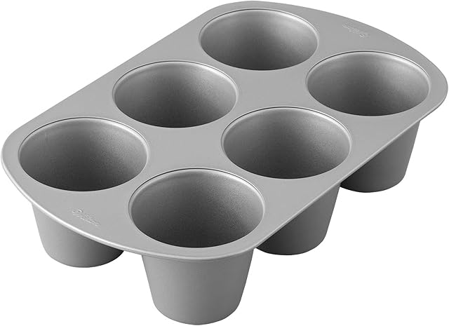 Wilton 2105-9921 Giant Cupcake Tin, Jumbo Muffin and Cupcake Tin