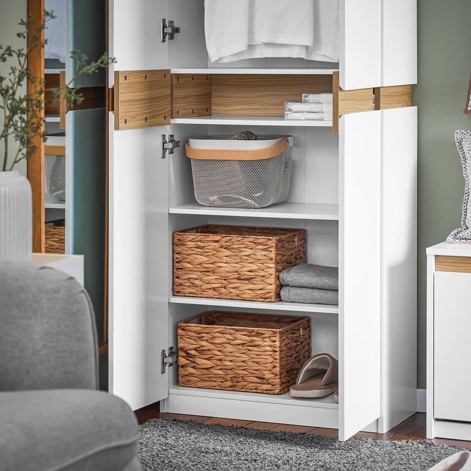 SoBuy Armadio Guardaroba Salvaspazio 2 Ante – Scarpiera Alta Ingresso con Appendiabiti e Ripiani – Mobile Multiuso per Cameretta, Camera da Letto – Bianco 61x30x192cm – KSB01-W