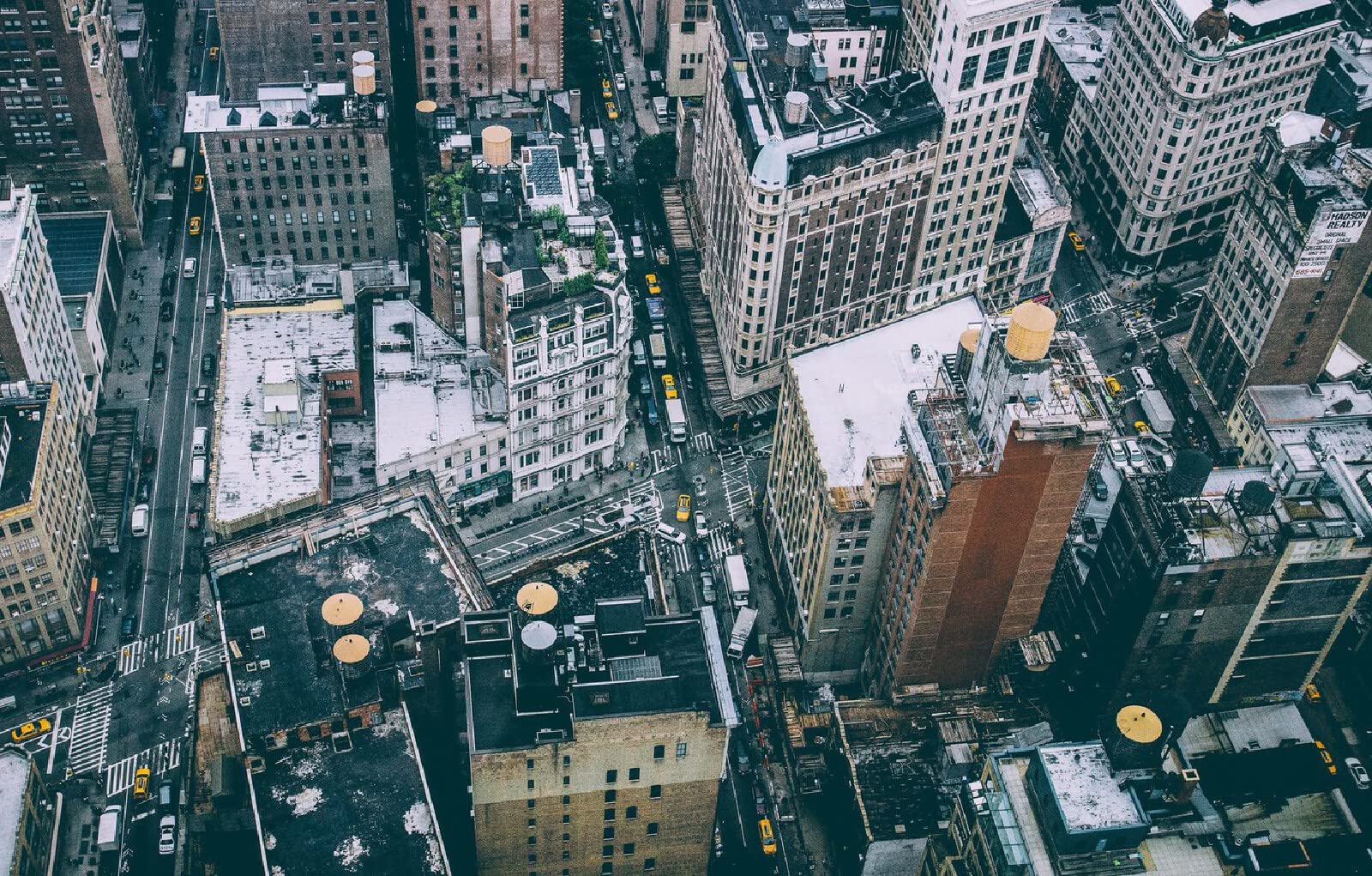 puzzle 1000 elementów New York City Rooftops Manhattan Streets USA 75x50cm