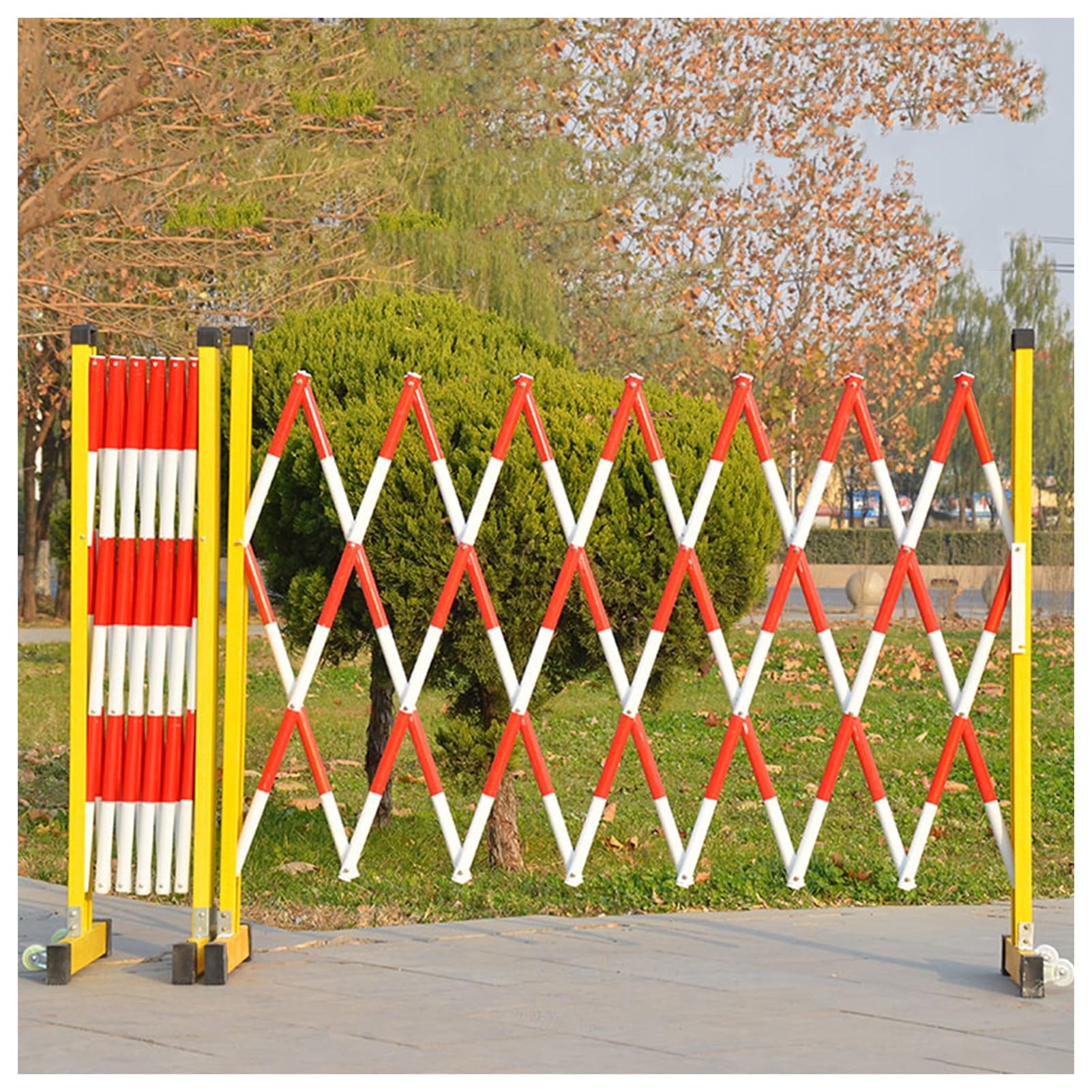 WQPMNYG Security Barrier,Telescopic Traffic Safety Fence, Movable Construction Isolation Barrier, Foldable Road Warning Railing for Outdoor Traffic Control (8.2ft / 250cm)