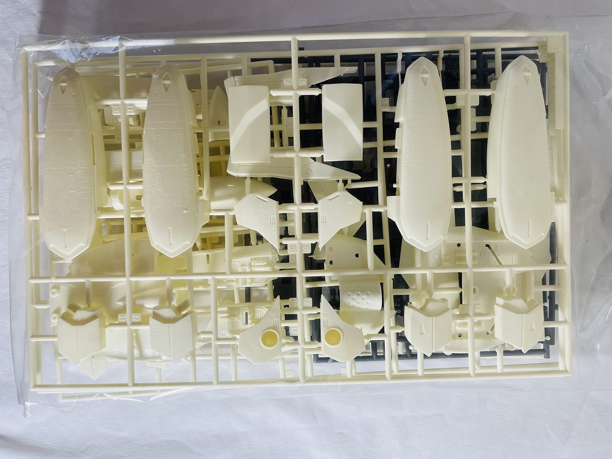 Amazon | ハセガワ 1/72 マクロスゼロシリーズ リアクティブ