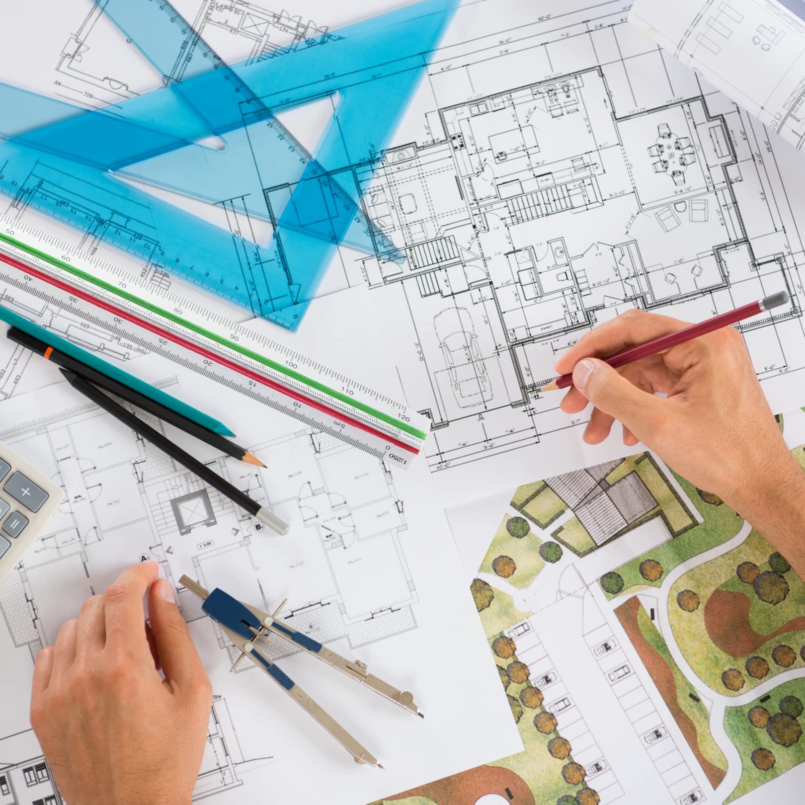 Raylu Paper® - Escalímetro triangular de plástico con 6 escala, ideal para estudiantes, arquitectos, ingenieros, dibujantes, plástico resistente, codificado con 3 colores.