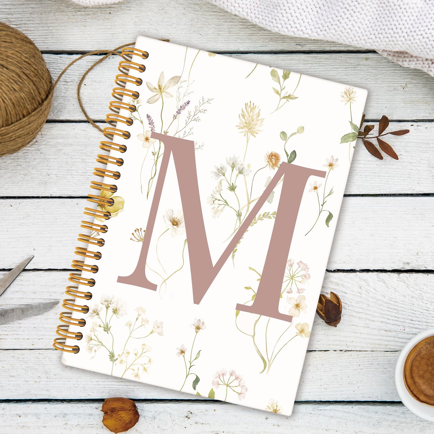 Cuaderno con letra M inicial, regalos monogramados para mujeres, diario para adolescentes, lindos cuadernos florales personalizados para mujeres, cuaderno de espiral de tapa dura de 5.5 x 8.3