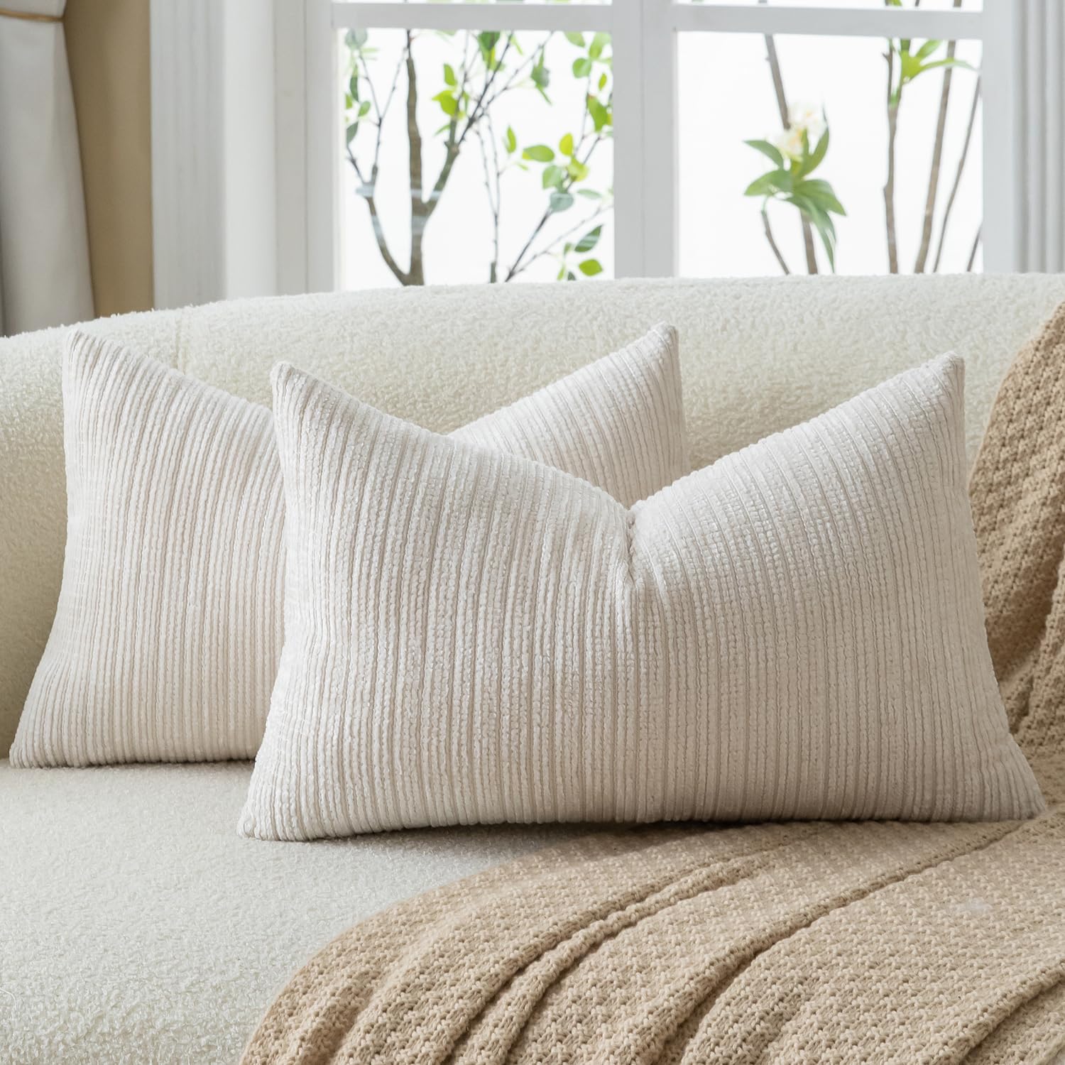 Mandioo Federa per cuscino in ciniglia testurizzata, 70 x 90 cm, beige e bianco, confezione da 2 federe decorative per divano, soggiorno, camera da letto, casa colonica