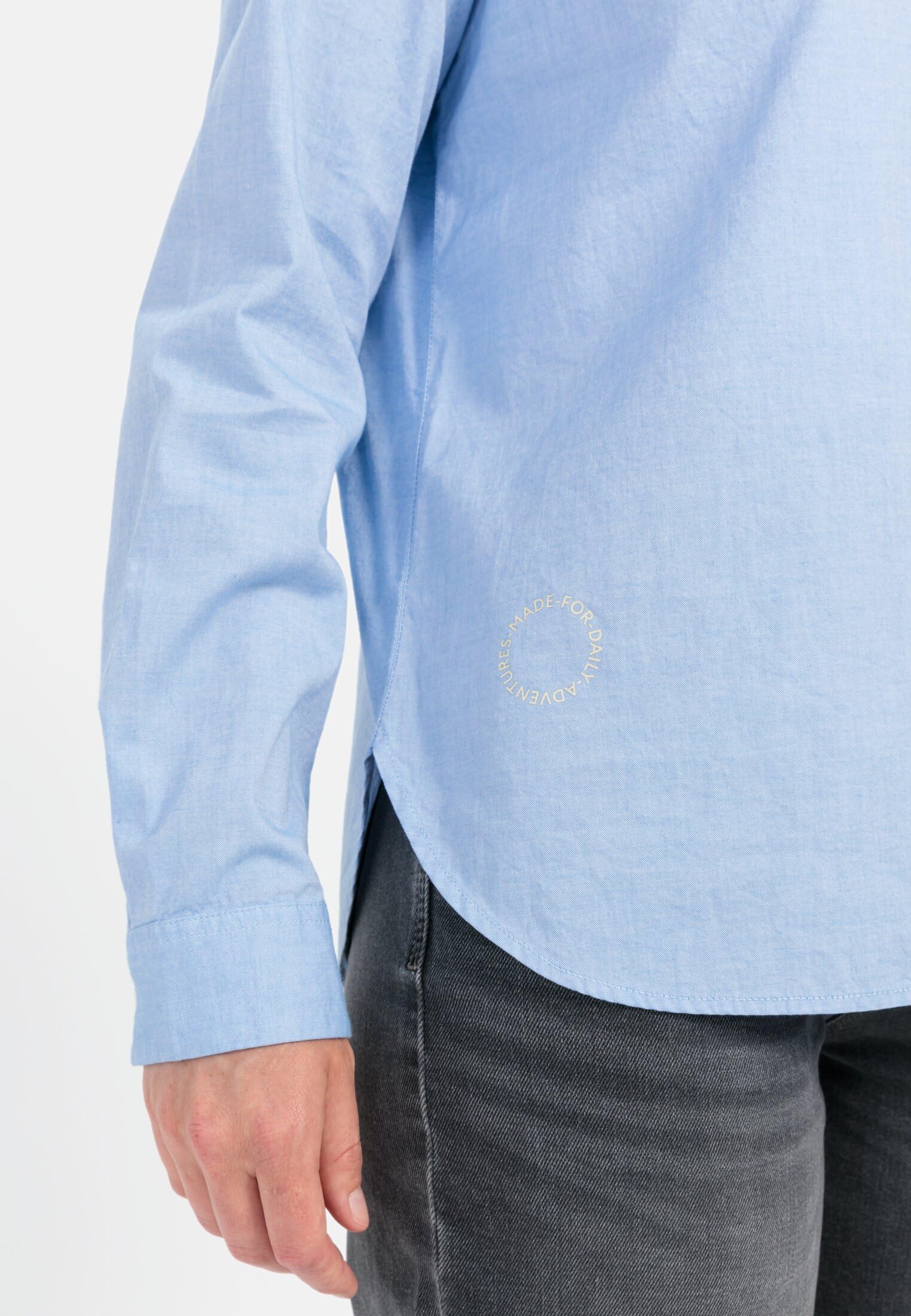 camel active Damen Langarm Bluse aus Baumwolle | Klassische Langarm Bluse aus reiner Baumwolle im lockeren Fit für jeden Anlass, pflegeleicht und strapazierfähig