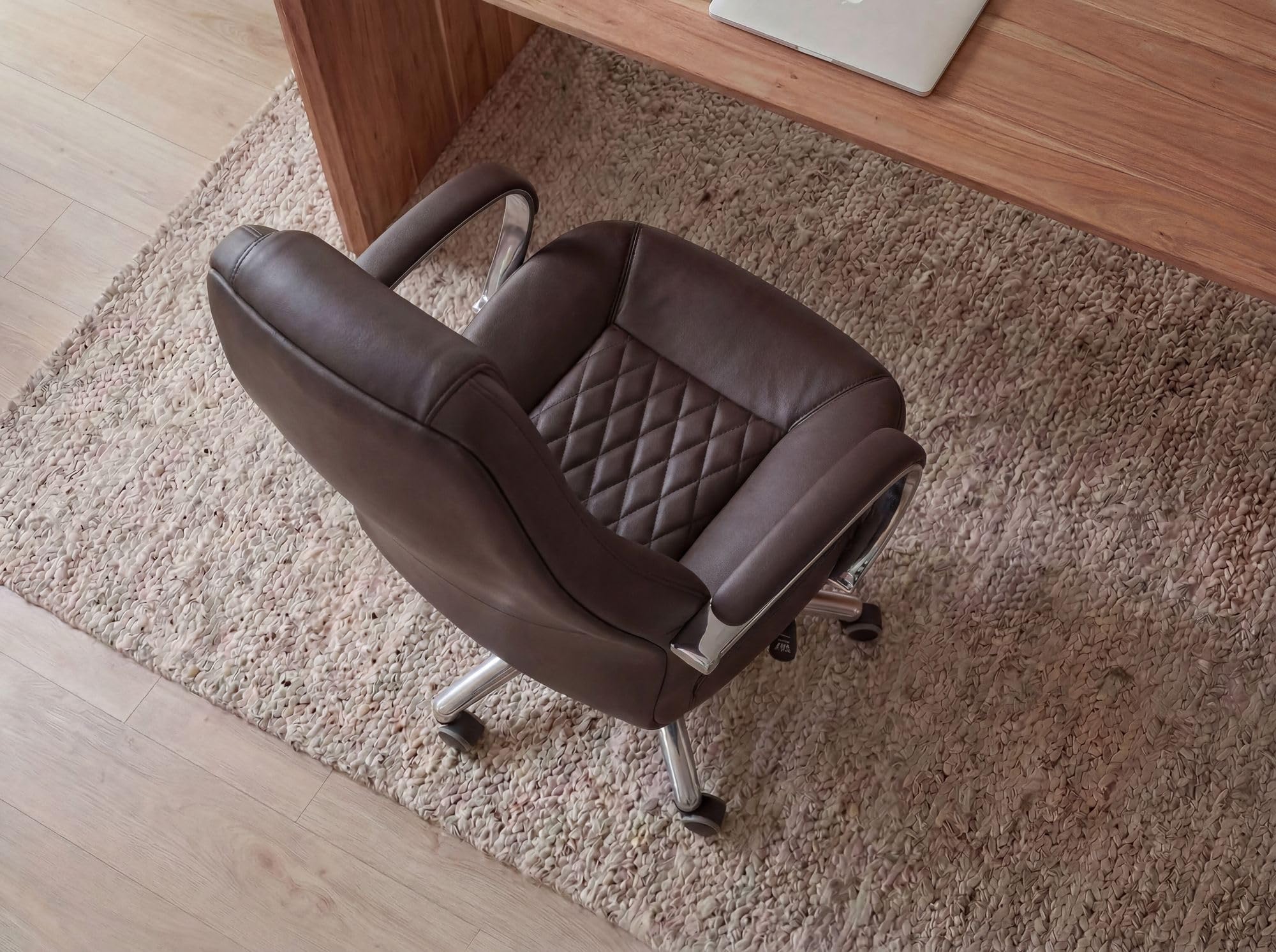 FineBuy Sedia Ufficio Vera Pelle Marrone Poltrona Scrivania Ergonomica | Design Sedia con Ruote & Braccioli | Sedia Girevole Imbottita Studio