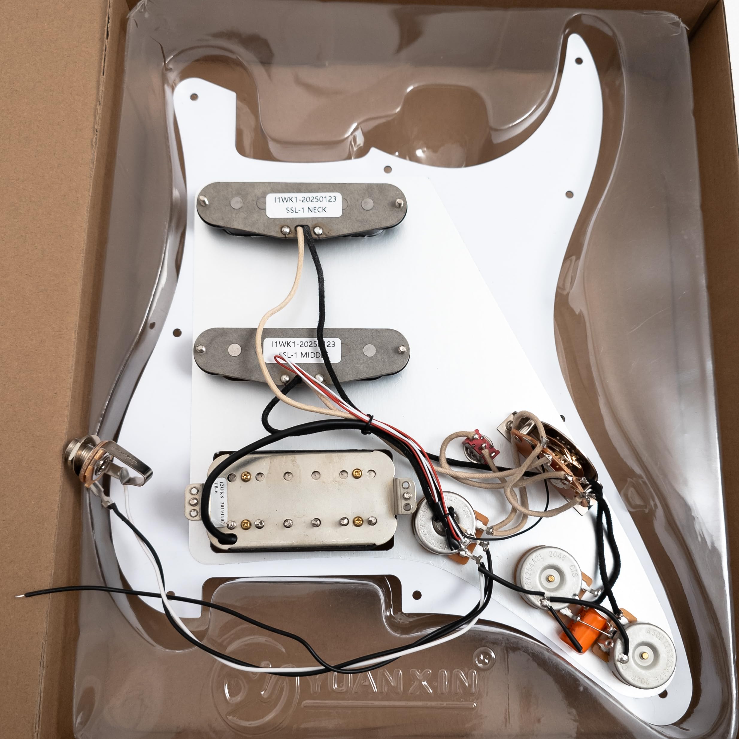 SSH - Juego de pastillas precableadas para guitarra eléctrica Fender Strat, con bobina única Alnico V y pastillas Humbucker, ollas de eje de cobre, conjunto de arnés de cableado de alta salida