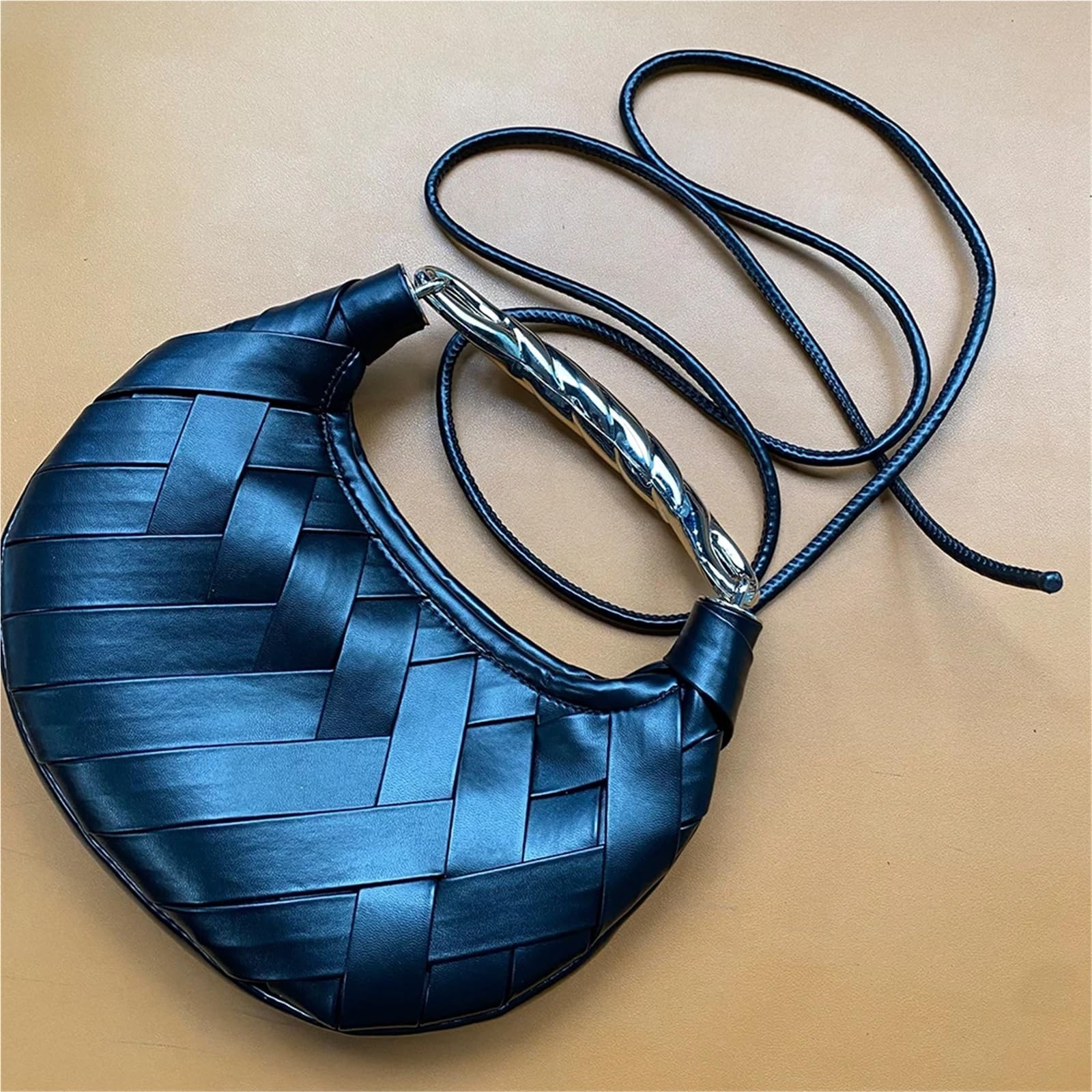 Bolsos de piel trenzada para mujer Bolso de mano for mujer, piel sintética trenzada, tejido a, con asa metal tipo cartera