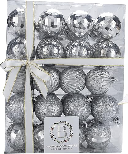 Miniatura 3 de Becki Owens Adornos de Navidad inastillables – Juego de 40 adornos inastillables de plata metálica y blanco mate – Adornos irrompibles para árbol de