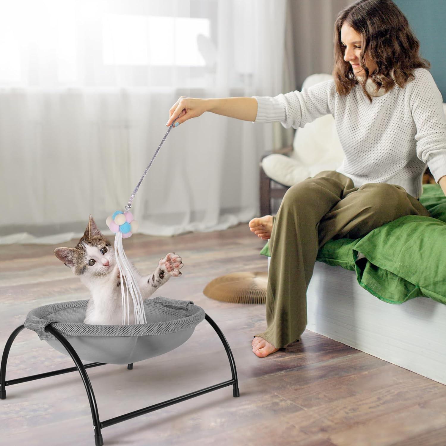 Elevon Elevated Cat Bed, Free-Standing Cat Hammock Bed, Pet Bed with Metal Frame for Indoor Outdoor, Machine Washable & Breathable Easy Assembly, up to 40lbs