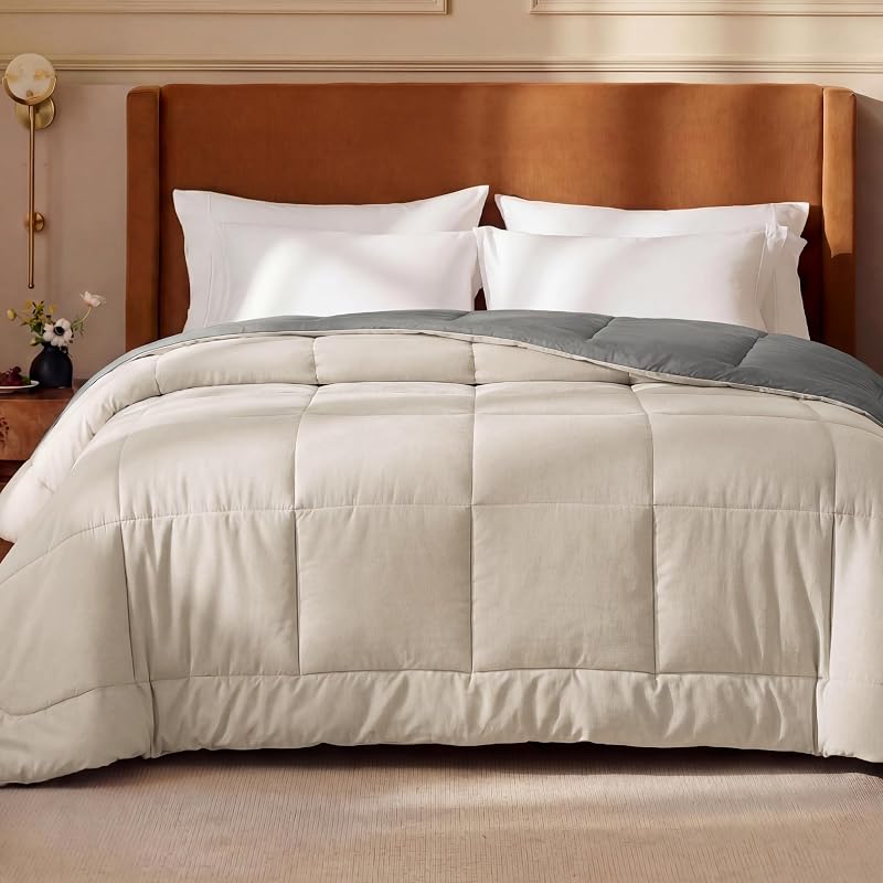 Bedsure Comforters Relleno de edredón tamaño Queen, edredón alternativo acolchado, manta de edredón ultra suave y ligera para cama, con 8 pestañas, lavable a máquina, 88 x 88 pulgadas, beige/gris