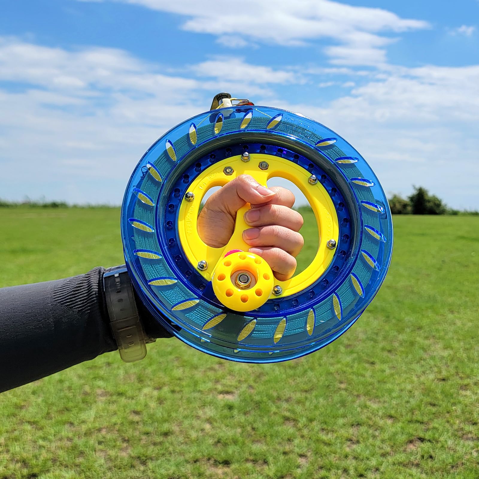 Mint's Colorful Life 8in Kite Reel Winder, Kite Line with Reel, Comes with 1000ft String (Blue, 8 Inch) - Image 3