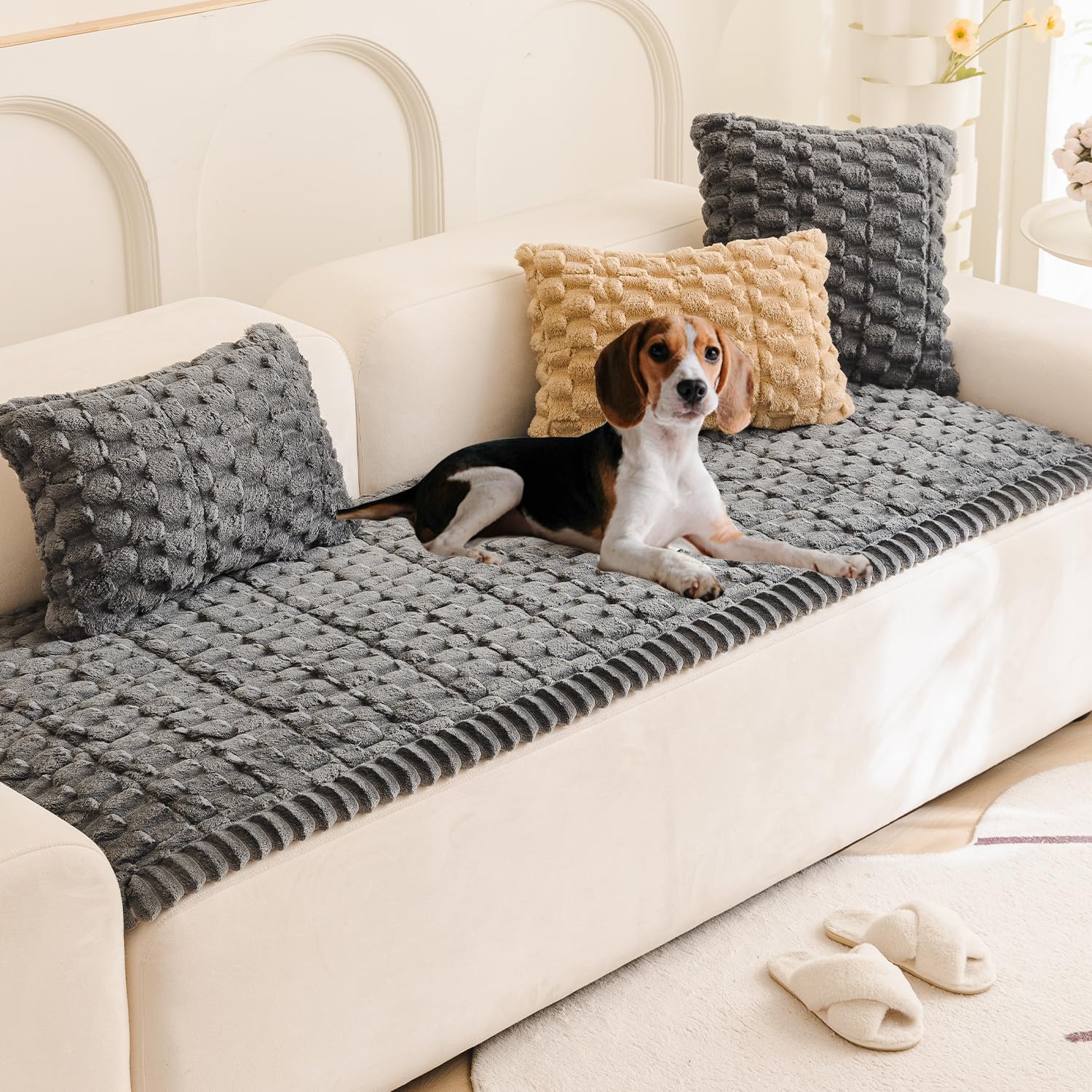 Tiwwie Couch Cover for Dogs Fuzzy Sofa Covers for Pet, Geometric Jacquard Coral Pet-Friendly Washable Non-Slip Sofas Slipcover Cushion Protector Pets Mat Dog Bed Mats