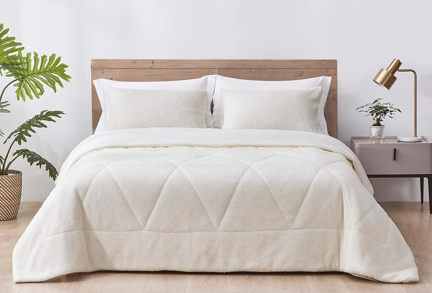 Chezmoi Collection Zane 2-Piece Sherpa Comforter Set - Double Sided Triangle Quilting Reversible Washed Microfiber Comforter Bedding Set - Twin, White