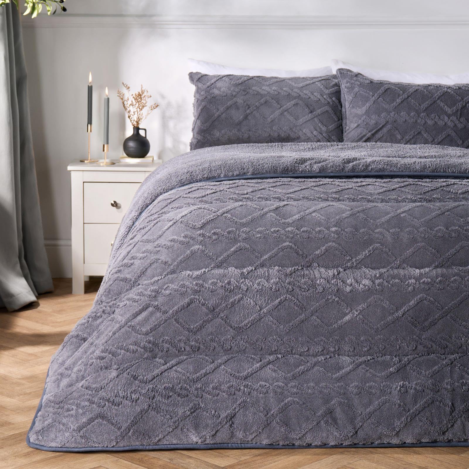 Ohs Women's Grey 10.5 Tog Double Duvet, Soft Warm Teddy Fleece Cable Knit Design Autumn Winter Coverless Duvets Comfy Cosy Washable Quilted Coverless Double Duvet With Pillowcases,