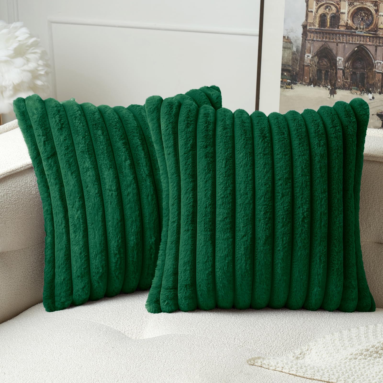 MIULEE Pack of 2 Soft Plush Faux Fur Throw Pillow Covers Modern Decorative Pillowcases for Sofa Couch Smooth Zipper Washable Decorative Pillowcases for Living Room Bedroom Sofa 20x20 Inches Green