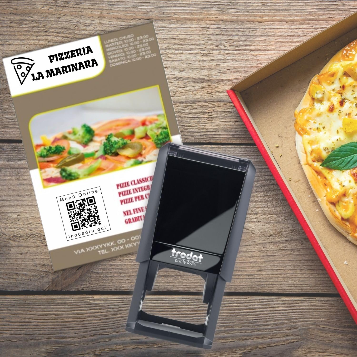 Trodat Timbro Autoinchiostrante Personalizzato con QR Code, Printy 4924, per Uffici, Aziende, Eventi, Cerimonie, Pizzerie, Bar e Ristoranti, Biglietti da Visita e Badge (40x40 mm - Quadrato)
