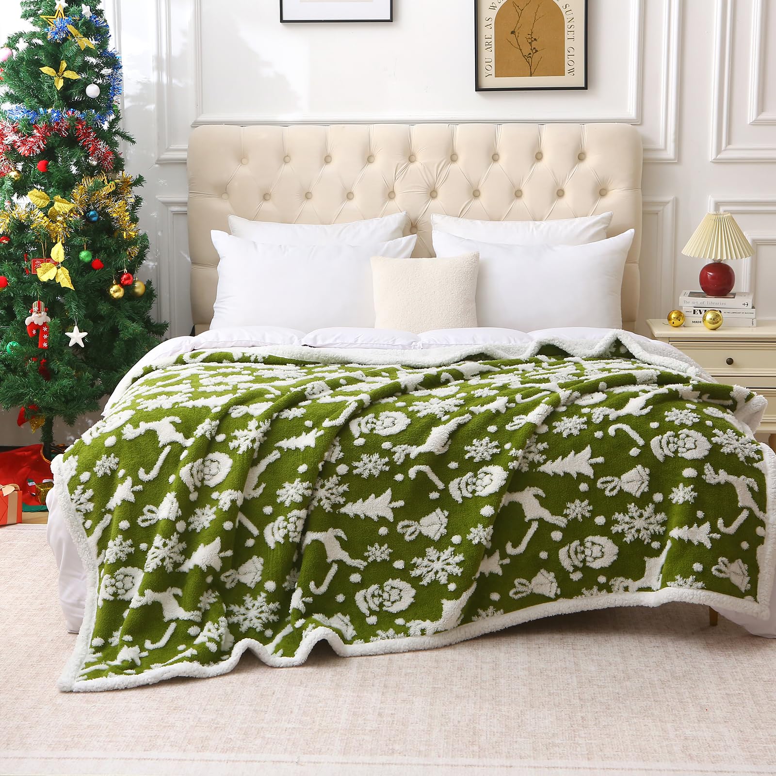 DREAMLANDING Sherpa Fleece Blanket Sofa Throw Double-Sided Super Soft Warm Throw Blanket For Bed, Sofa, Couch (Christmas Green, 150×200cm)