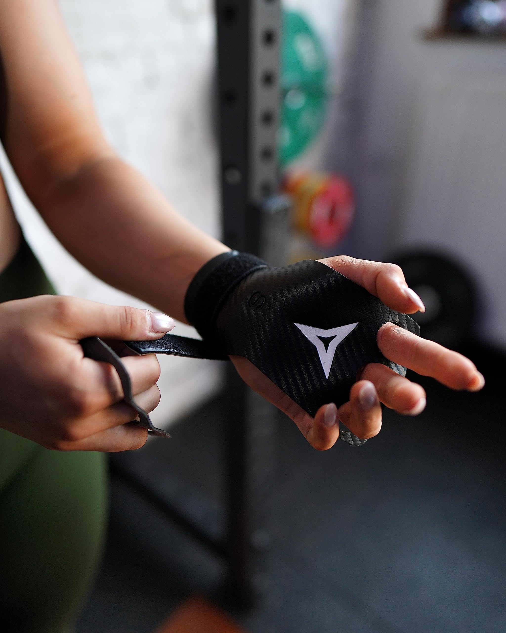 Guanti Palestra CrossFit in Microfibra di Carbonio con 3 Fori - Guanti da Allenamento per Sollevamento Pesi e Ginnastica