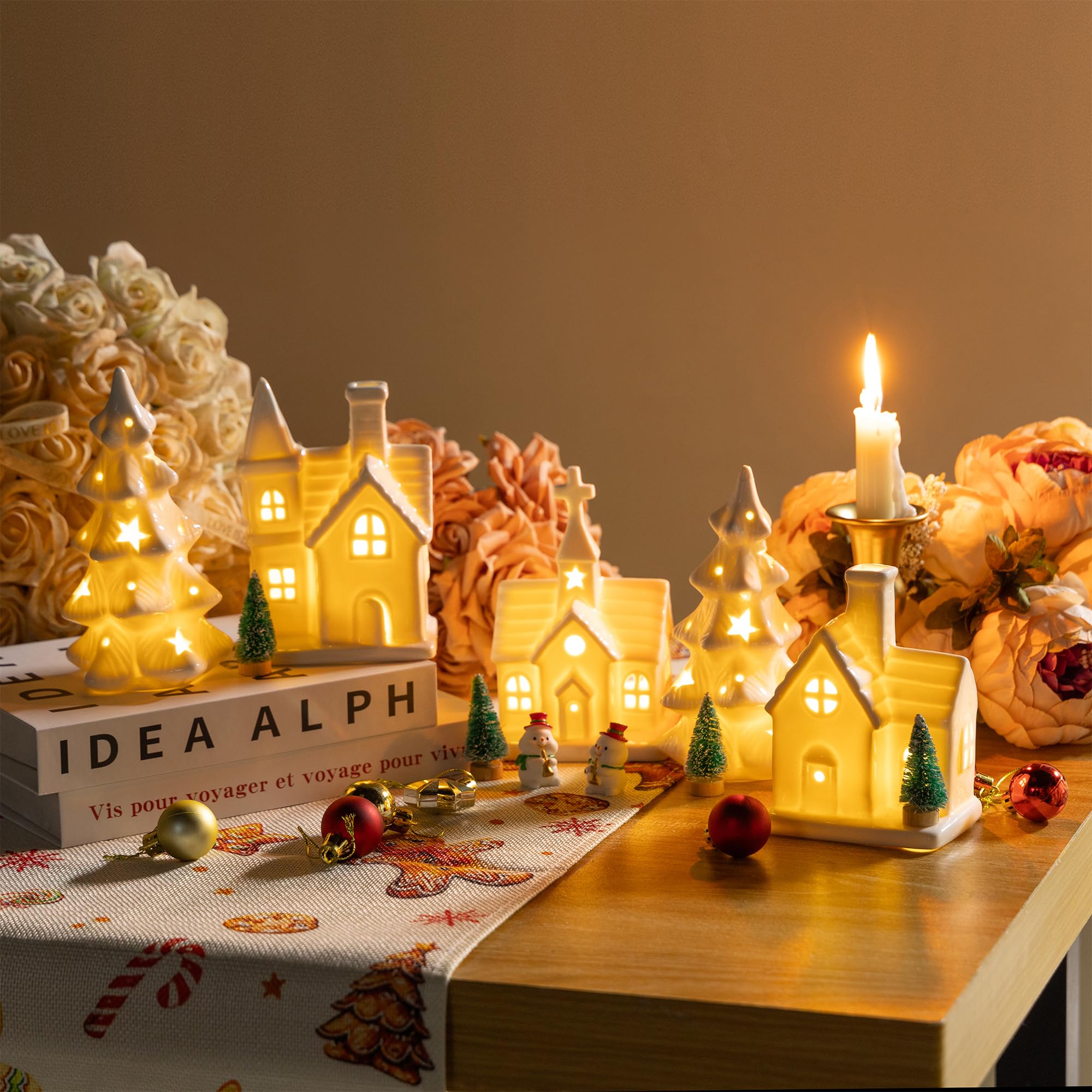 Weihnachtsdorf aus Keramik, Weiß, 11 Stück, inklusive 3 beleuchteten Porzellanhäusern, 2 LED-Weihnachtsbäumen, 4 Mini-Bäumen und 2 Schneemann-Figuren – LED-Urlaubs-Tischdekoration für den Winter