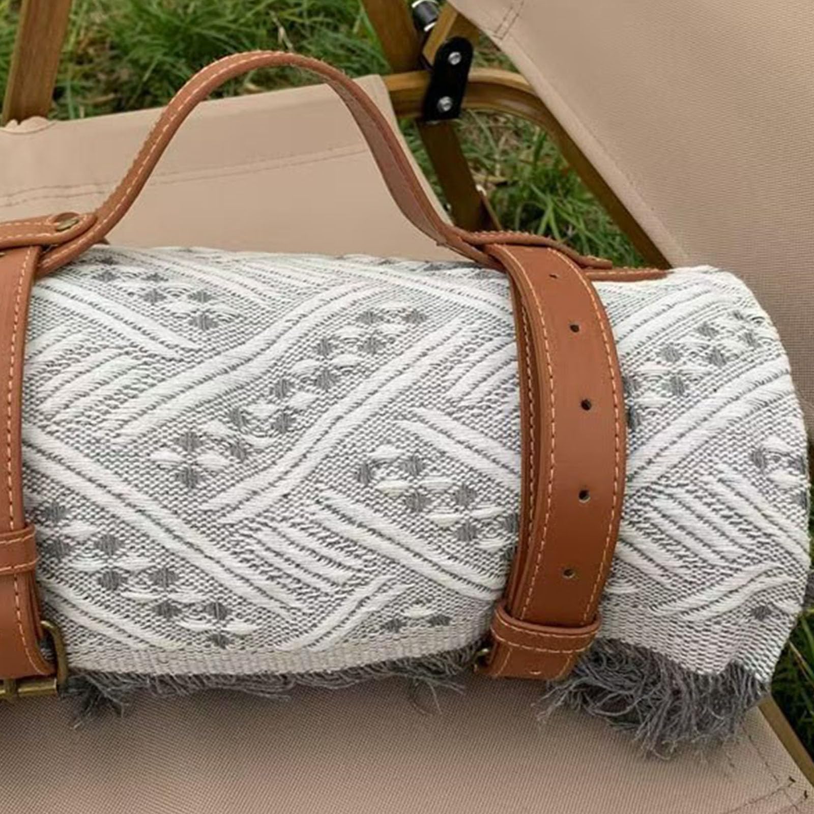 Große Outdoor-Decke mit Ledergriffen, 180 x 130 cm, Campingmatte für Strand und Reisen, Outdoor-Sitzmatte