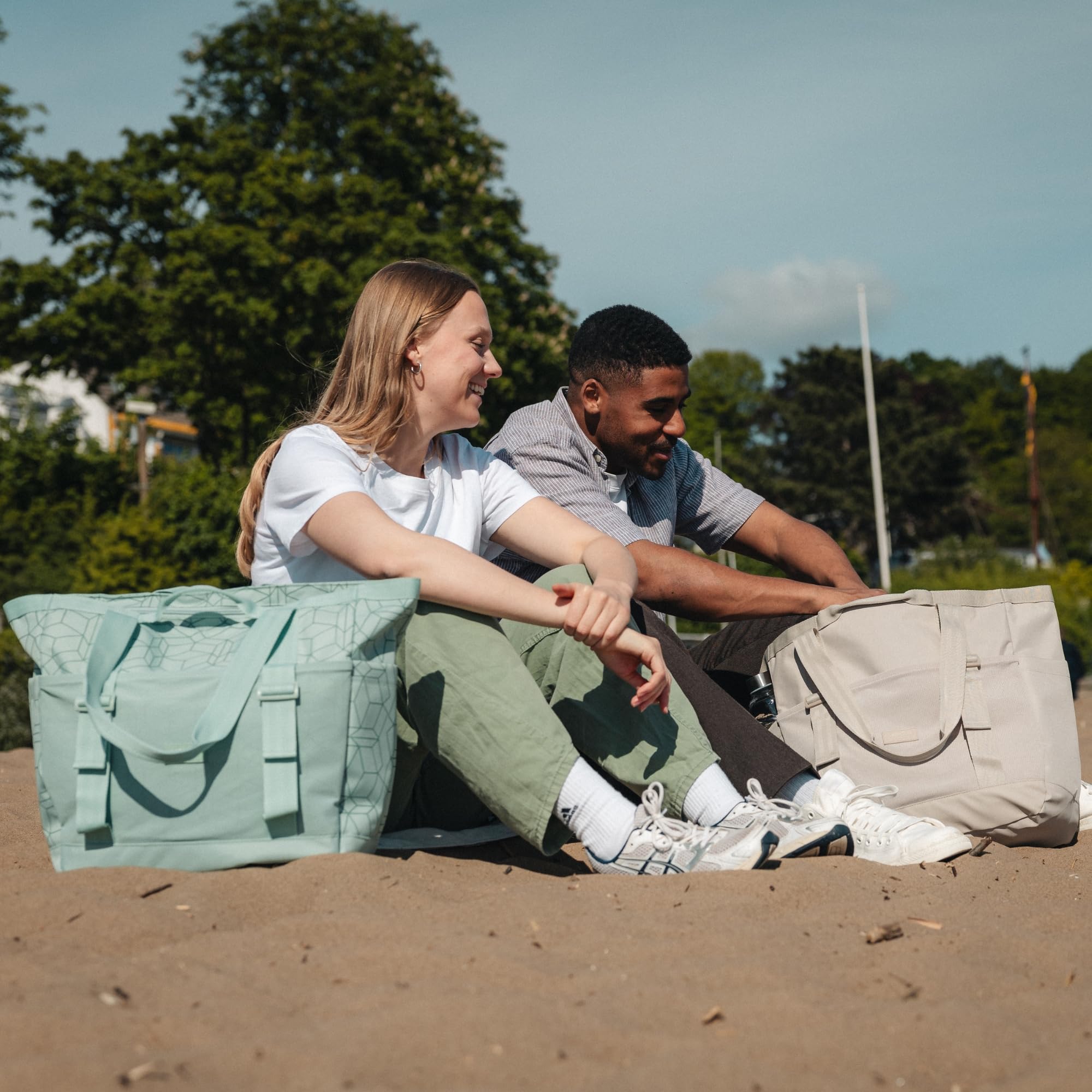 LARKSON Cabas Femme Homme - Smilla - Sac de Plage Grand Format Pour Vacances, Sport, Voyage - Sac Fourre Tout avec Fermeture Éclair - Tote Bag Hydrofuge