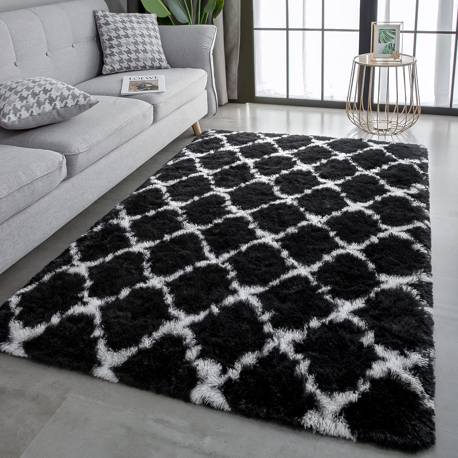 Comeet Ultra Soft Fuzzy Rugs for Bedroom Black and White Fluffy Carpet, Geometric Shag Nursery Rug Plush Shaggy Rug for Living Room, Home Decorative Thick Comfy Area Rug for Kids Room Dorm, 4x5.9 Feet