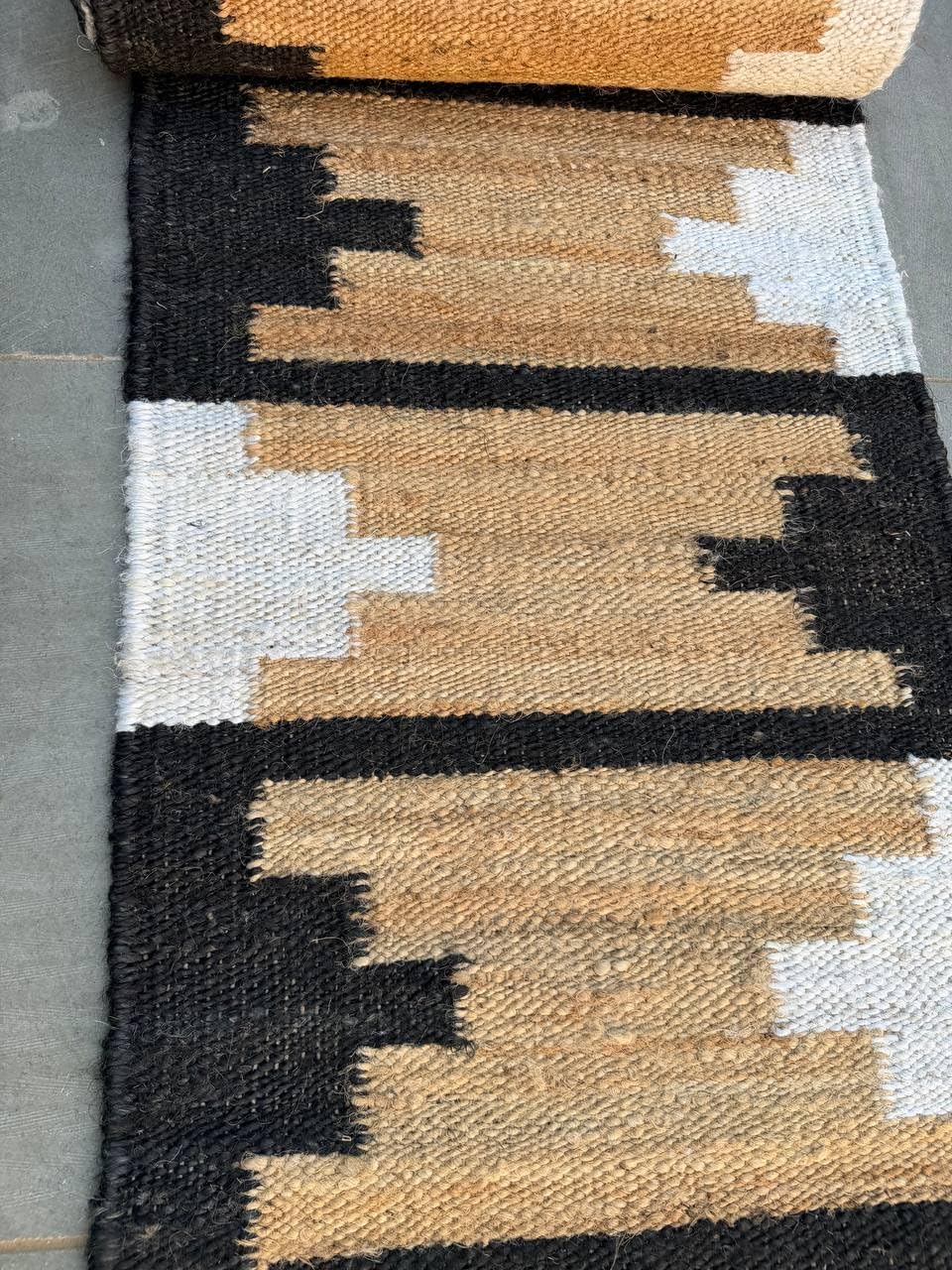 Jute Runner Abstract Design Hemp Jute Woven Floor Runner for Hallway Entryway (2 x 25)