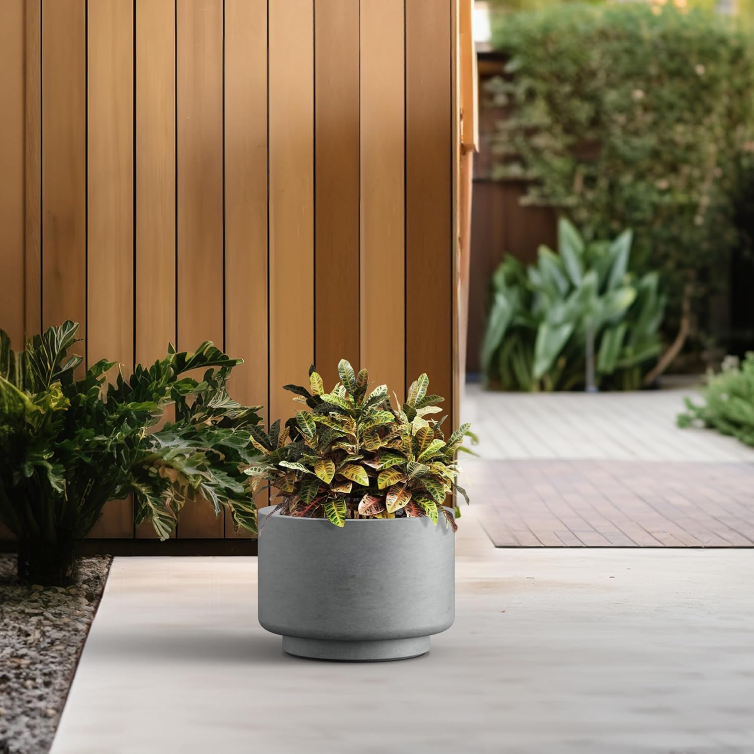 ギリシャ風植木鉢 長さ43cm、材質:コンクリート 直径12.6インチ ギリシャ風植木鉢 長さ43cm、材質:コンクリート 直径12.6インチ