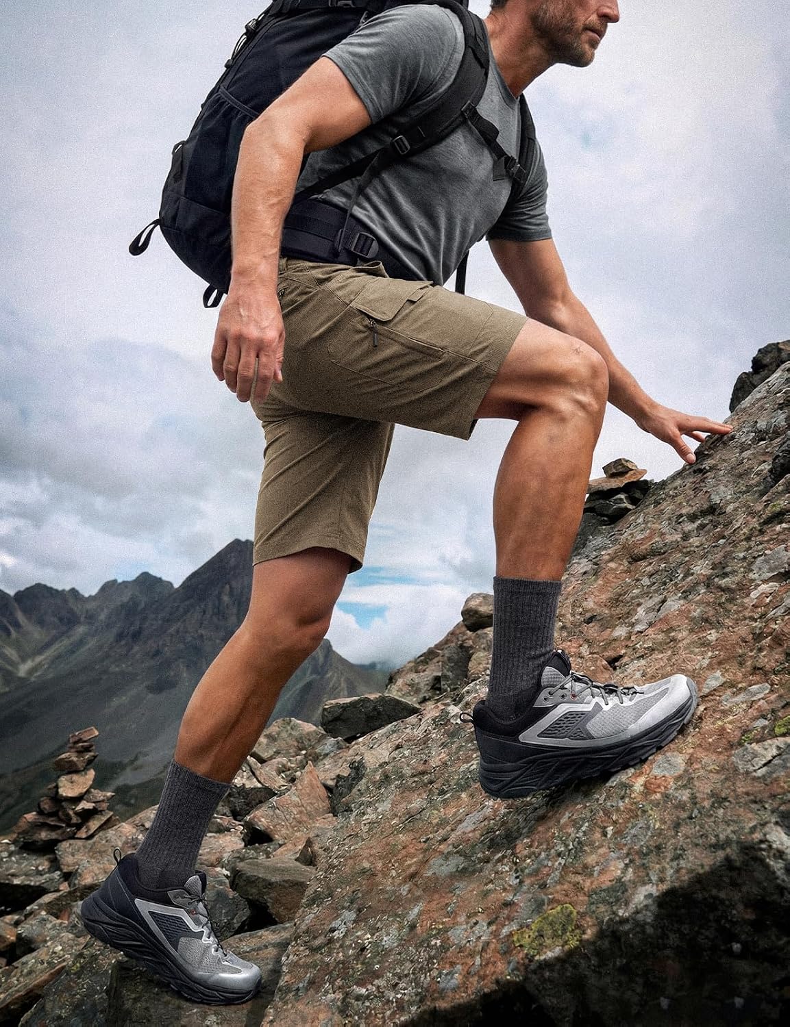 Hiauspor Men's Hiking Cargo Shorts 9"/10" Quick Dry Lightweight Waterproof for Golf Tactical Fishing Casual with 6 Pockets
