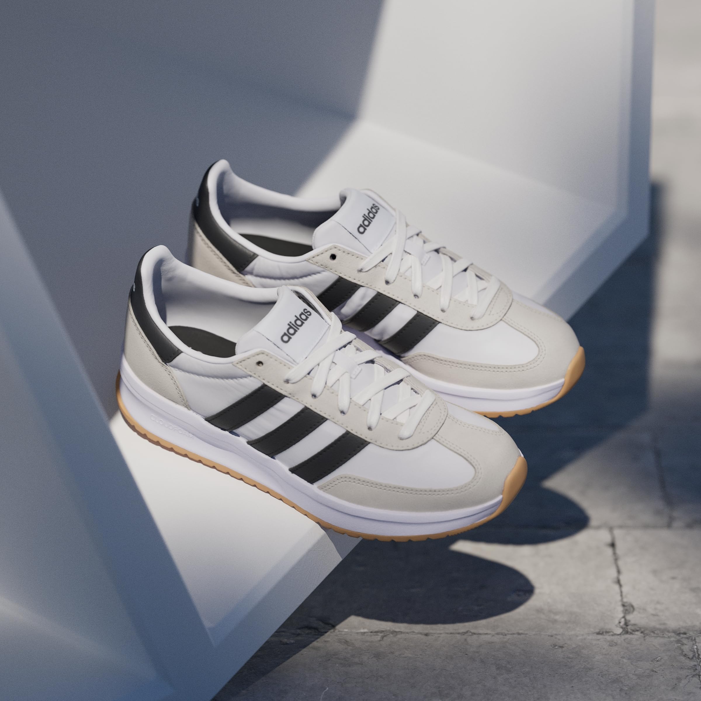 adidas Women's Run 70S 2.0 Schuhe