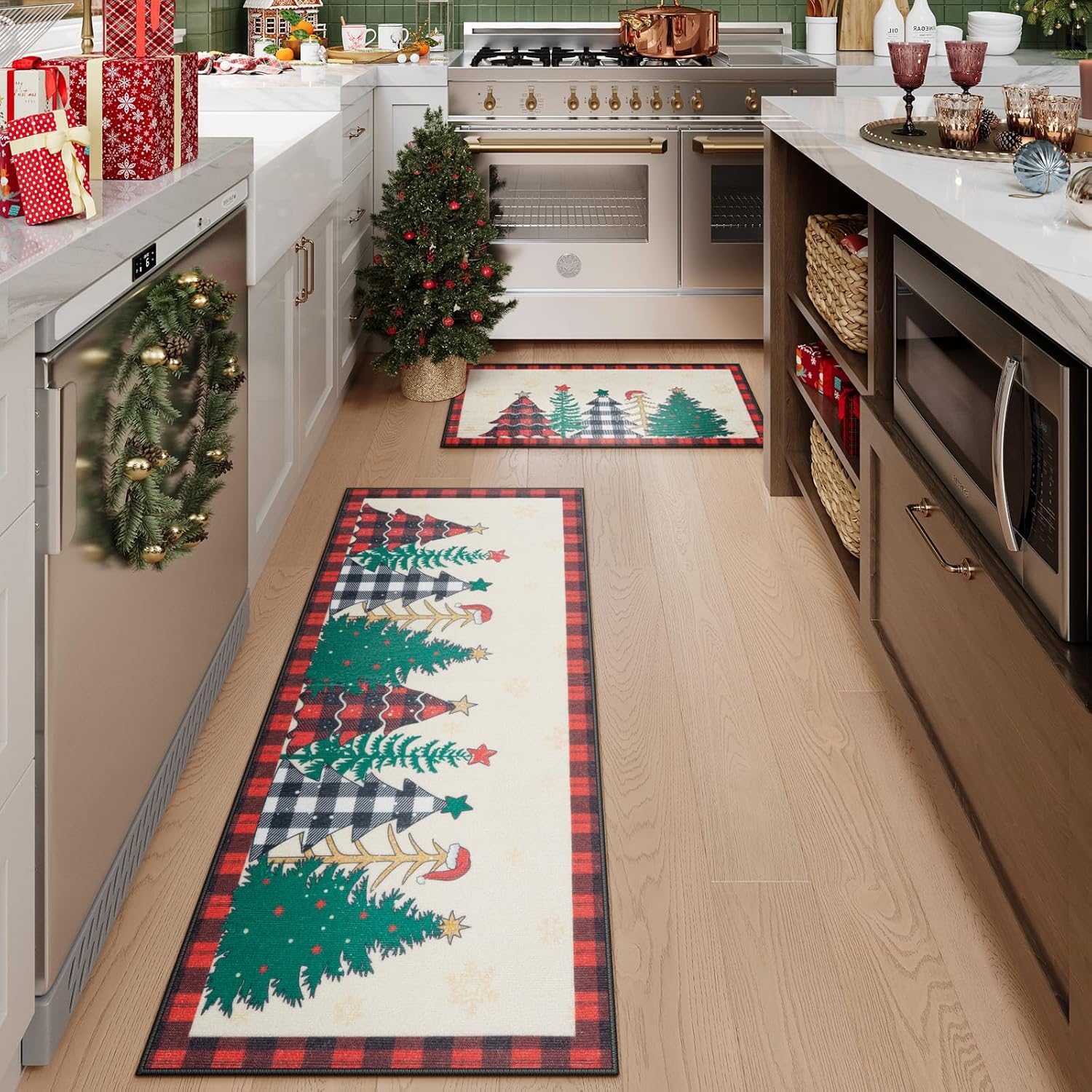 LEEVAN Christmas Kitchen Mat Sets of 2, Buffalo Plaid Christmas Tree Kitchen Rugs Cushioned, Tan Kitchen Runner Rugs Washable, Anti Fatigue Winter Holoday Decor Mat Non Slip Tan 20''x31''+20''47''