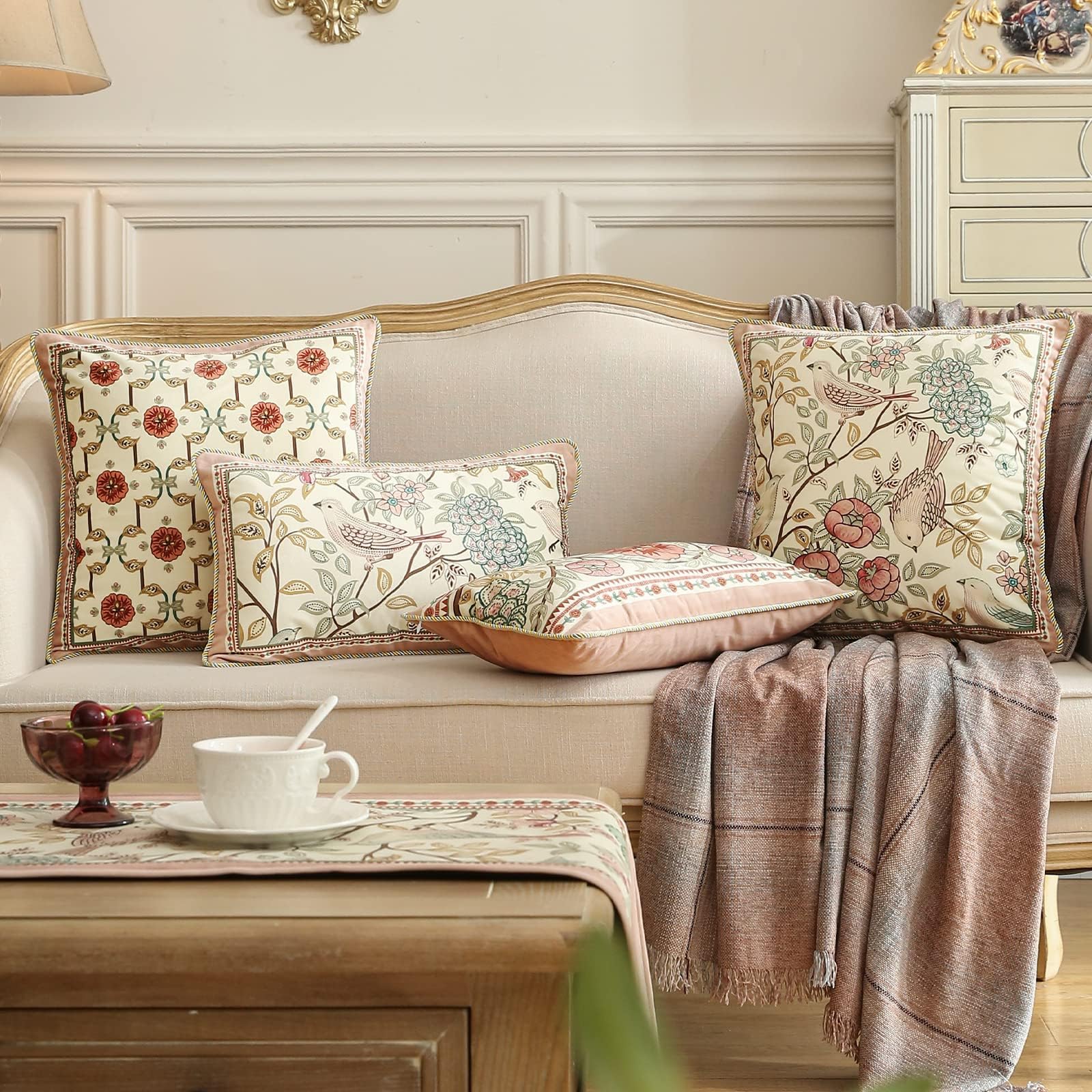 Velvet Euro Sham Decorative Throw Pillow Covers Set Soft Durable Cushion Cases Pillowcase for Couch Bedroom Car Living Room 4 PCS