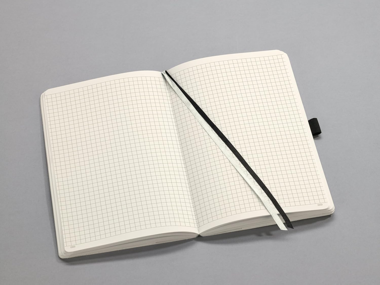 Sigel CO310, CONCEPTUM Notebook, approx. A4 (7.4 x 10.6 in.), squared, softcover, black, with numerous feautures