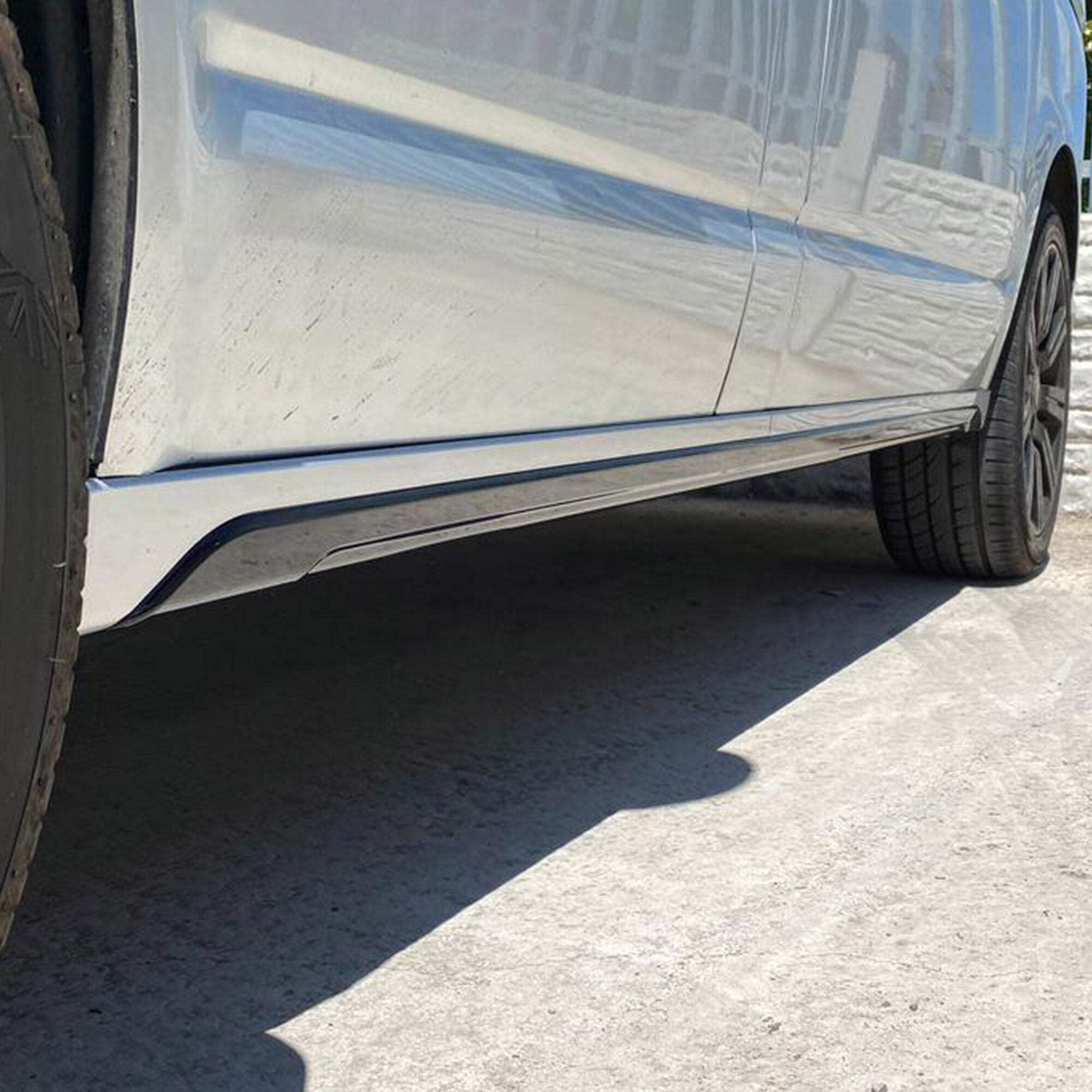 VAN-X Kompatybilny z VW T6.1 SWB Side Skirts Reflex Silver Plastic