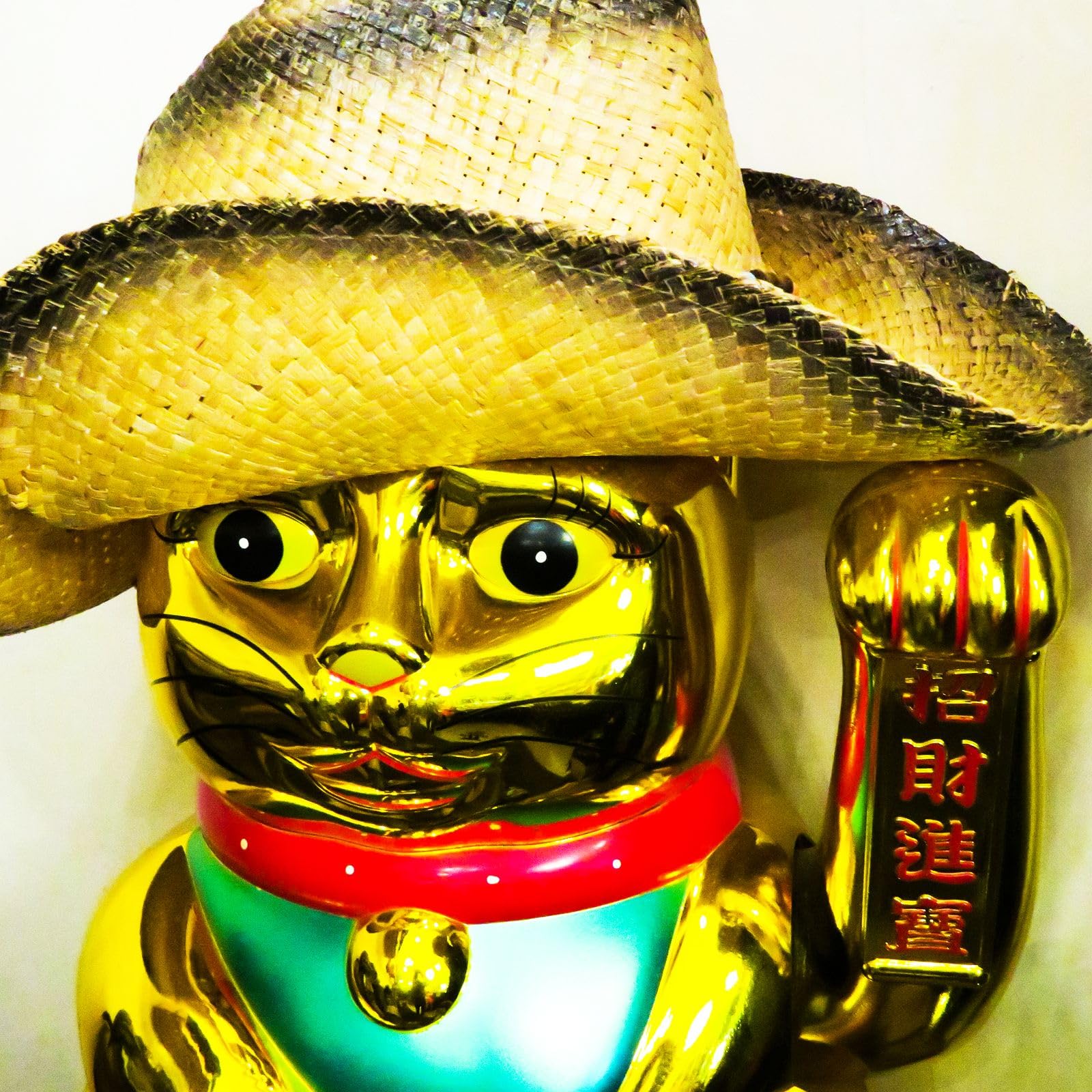 Freak Scene Agitando Gato Chino - Maneki Neko - 40 cm - Oro