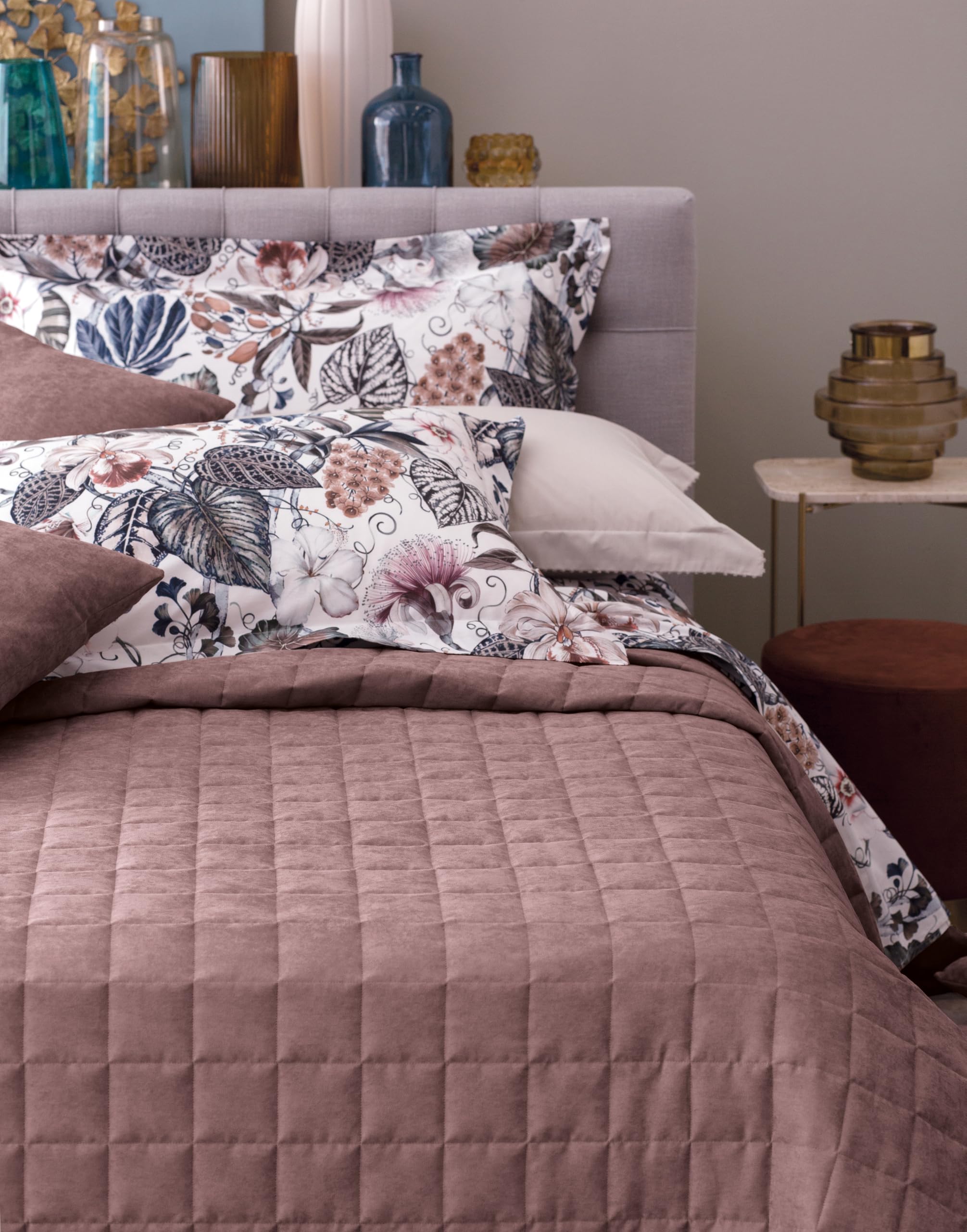 Dondi Home | Fresco Copriletto Matrimoniale Trapuntato Maximilian, 270x270 cm, In Tessuto Velour, Imbottitura 90 g/mq, Colore Rosa Fard, Collezione Forever - Made In Italy