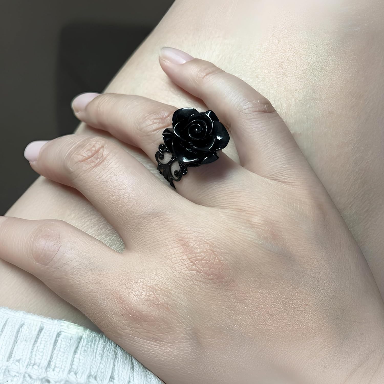 Vintage Red Rose Flower Rings Black Rose Band Rings Punk Gothic Open Statement Adjustable Flower Rings for Women Valentine Halloween Party Jewelry - Image 4